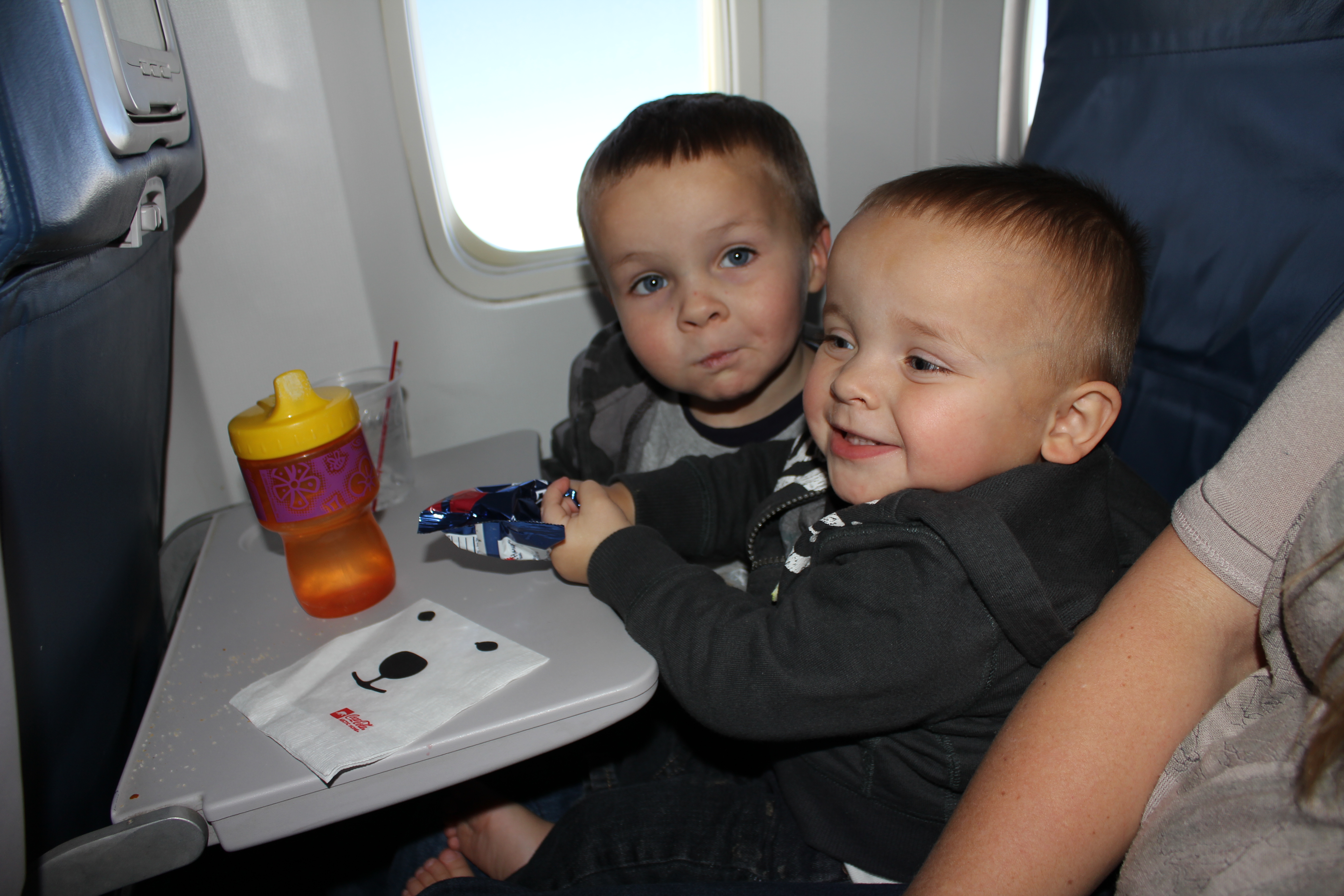 2012 Hawaii Family Trip - Day 1 (Grandma & Grandpa Ballam Welcome us to Hawaii with Hawaiian Leis )