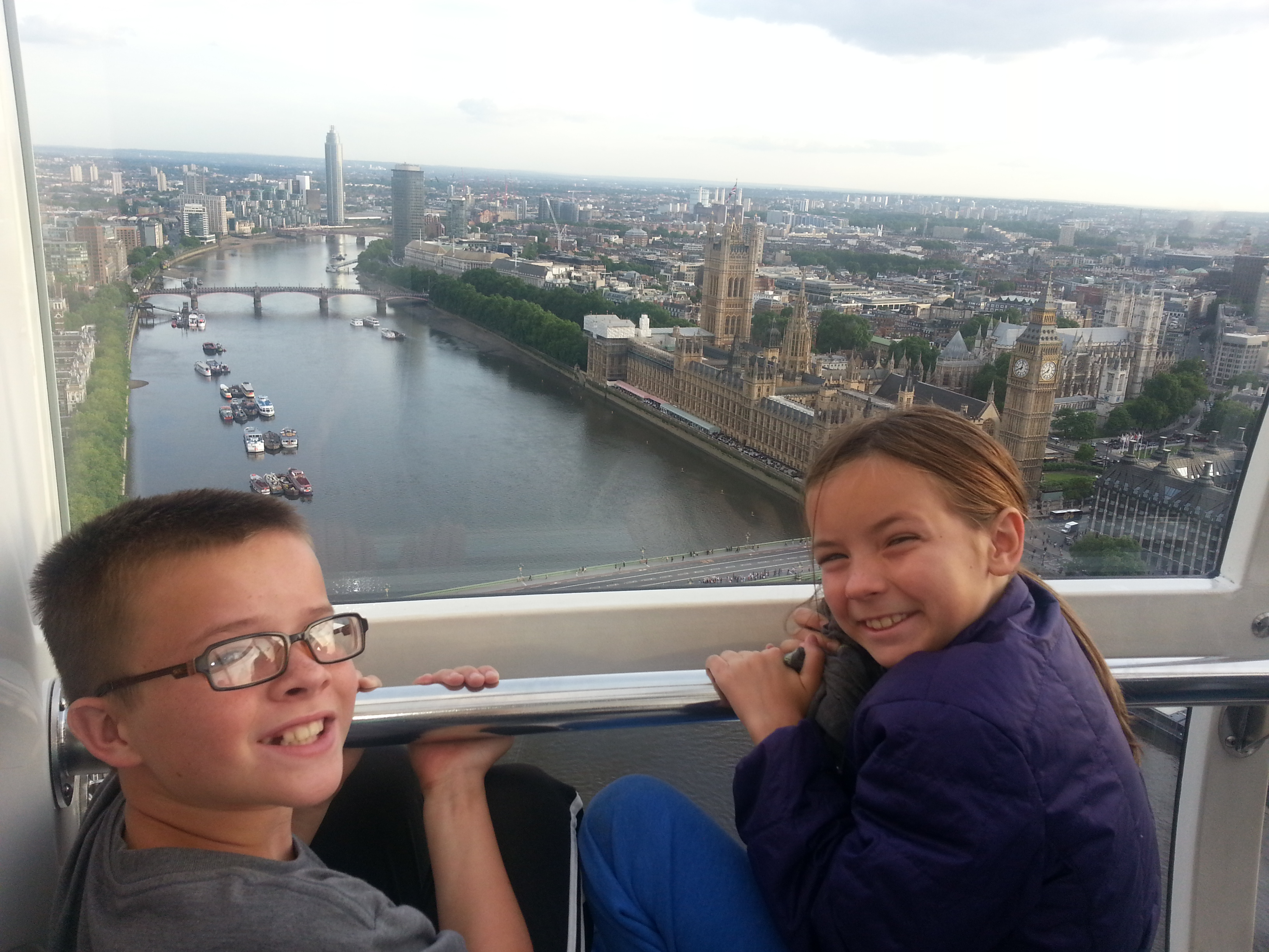 2014 Europe Trip Day 8 - England (London Gatwick Airport, Buckingham Palace, Riding the Tube - London Underground, Mister Whippy Ice Cream, Thames River Cruise, The London Eye, Harry Potter Platform 9 3/4, Vimto)