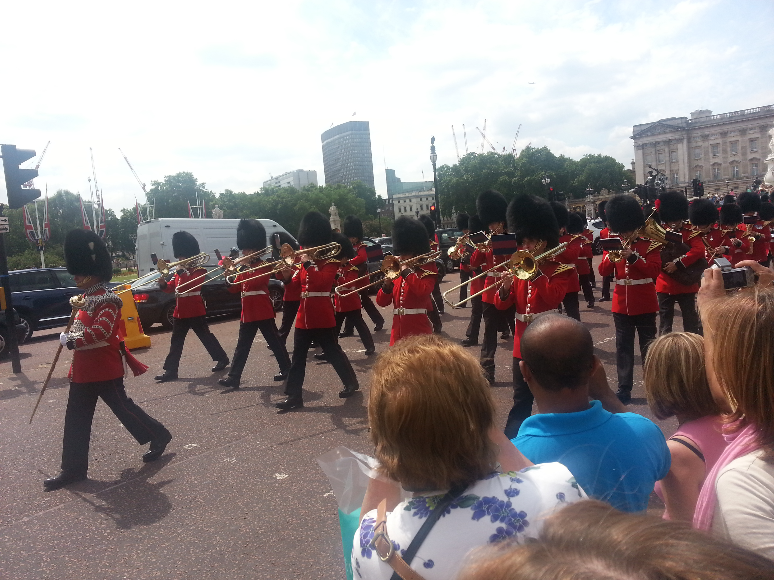 2014 Europe Trip Day 10 - England (J.K. Rowling Home, Changing of the Guard - Buckingham Palace, Hamleys of London (Oldest & Largest Toy Shop in World), Piccadilly Circus, Leicester Square, Trafalgar Square, Big Ben, Indian Food, Tunnock's Caramel Wafers)