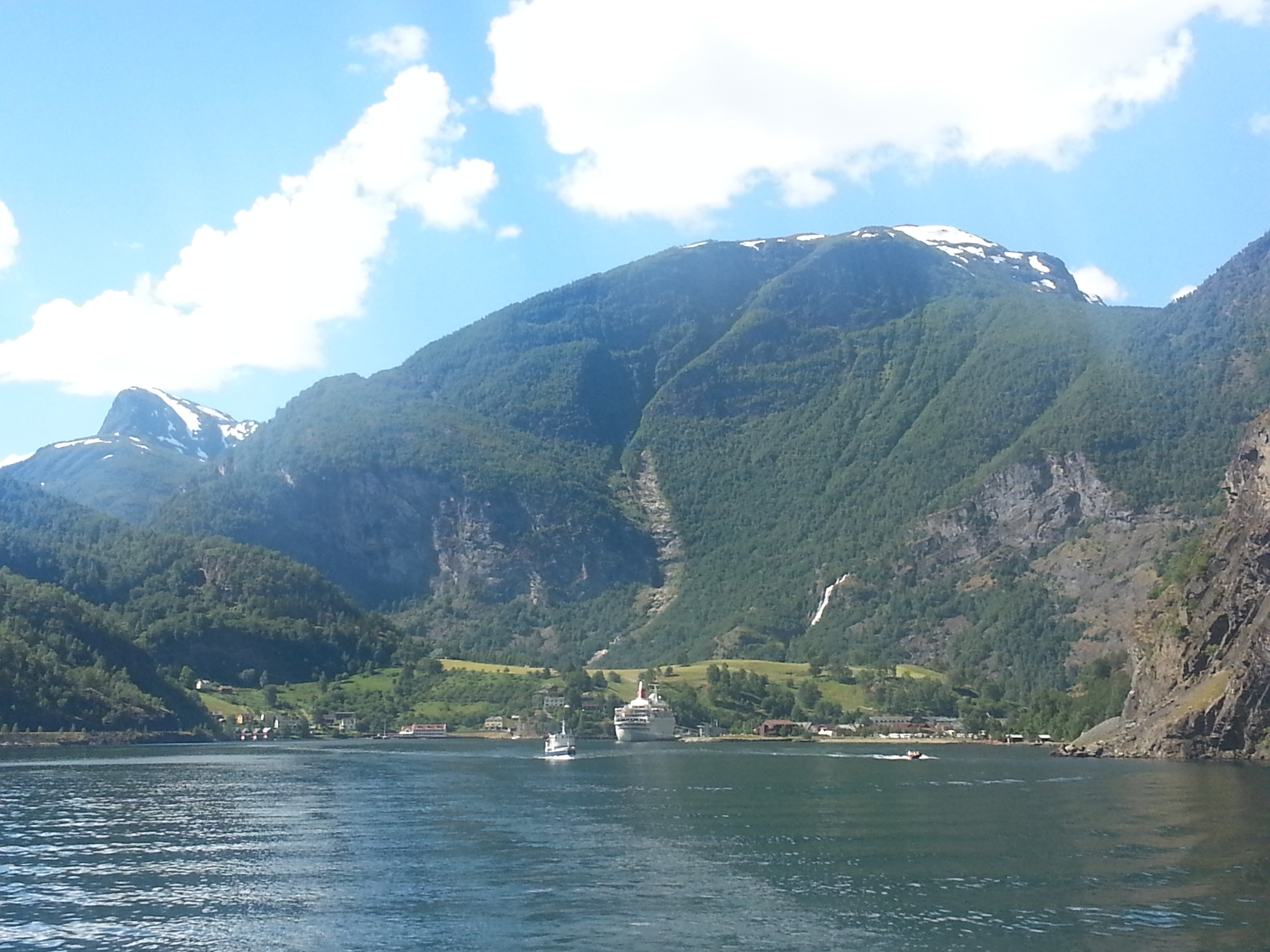 2014 Europe Trip Day 21 - Norway (Norway in a Nutshell (Roundtrip from Bergen via Myrdal): Train Bergen-Myrdal, The Flåm Railway, Fjord Cruise Flam-Gudvangen, Nærøyfjord (Narrowest Fjord in World), Bus Gudvangen-Voss, Train Voss-Bergen)