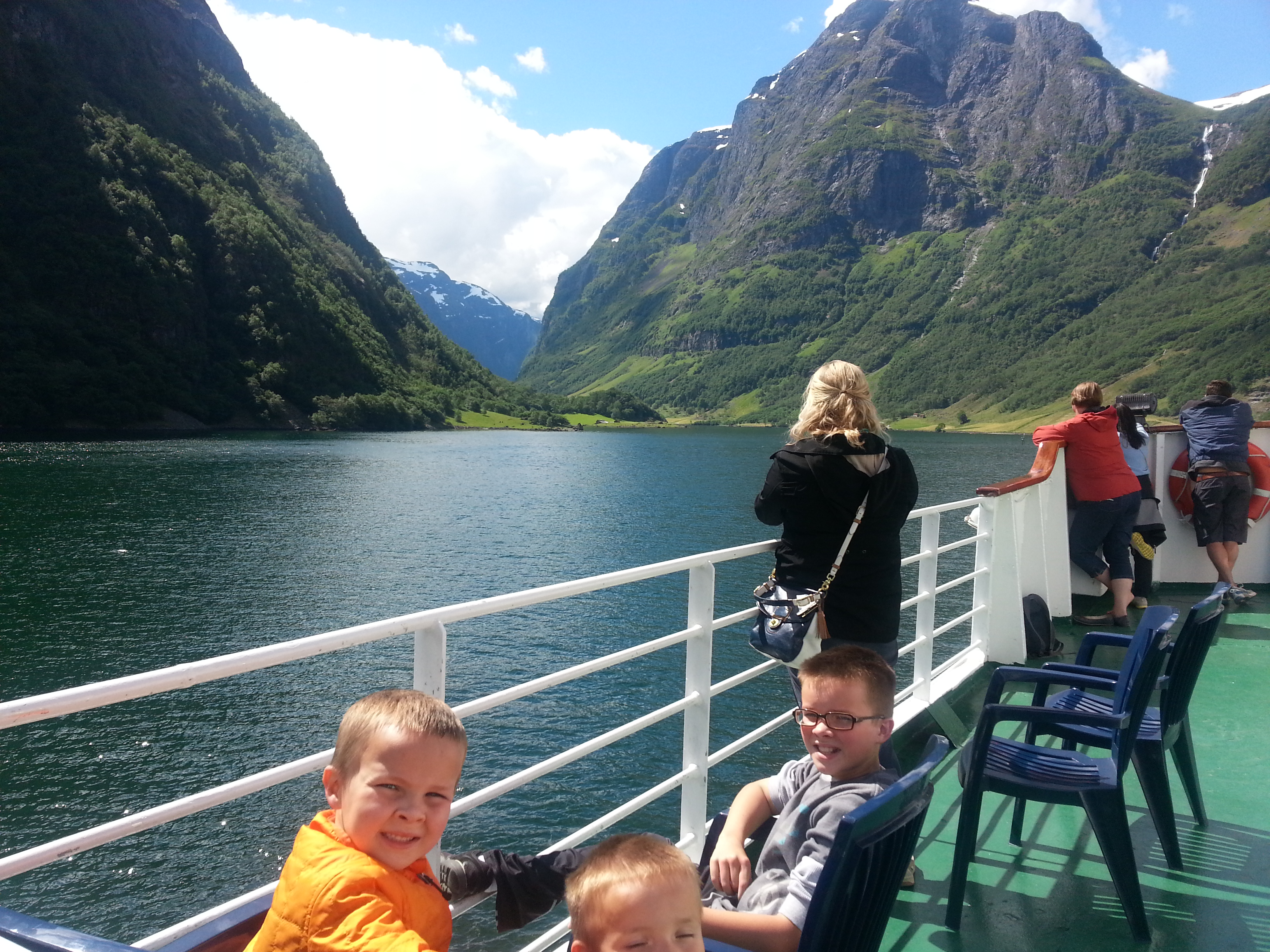 2014 Europe Trip Day 21 - Norway (Norway in a Nutshell (Roundtrip from Bergen via Myrdal): Train Bergen-Myrdal, The Flåm Railway, Fjord Cruise Flam-Gudvangen, Nærøyfjord (Narrowest Fjord in World), Bus Gudvangen-Voss, Train Voss-Bergen)