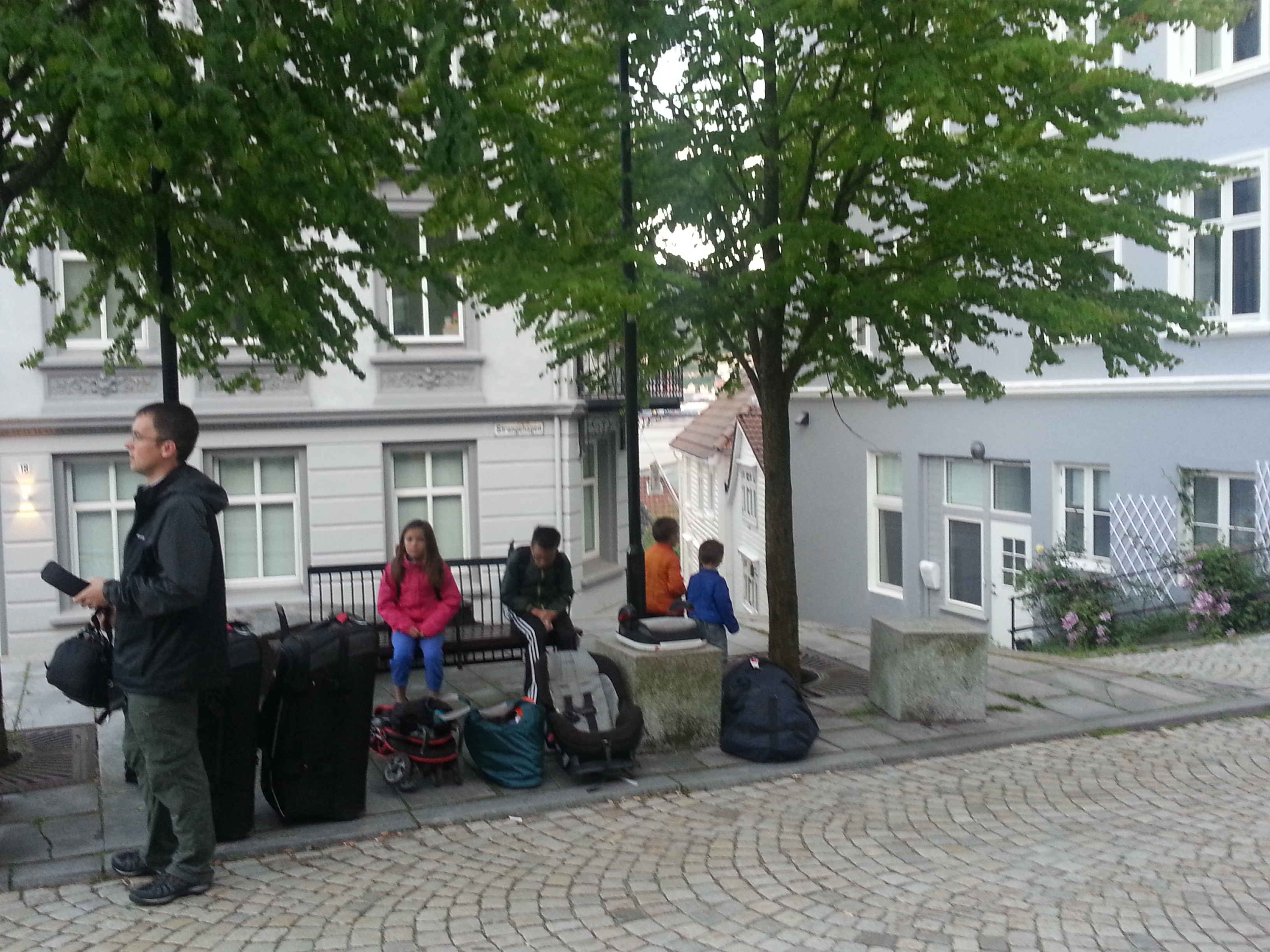 2014 Europe Trip Day 24 - Scotland (Crookston Castle, Paisley Missionary Flat (Walker Street), Lawn Bowling Pitch, Irn Bru, Church of the Holy Rude, Stirling Castle, 2014 Pipefest Stirling)