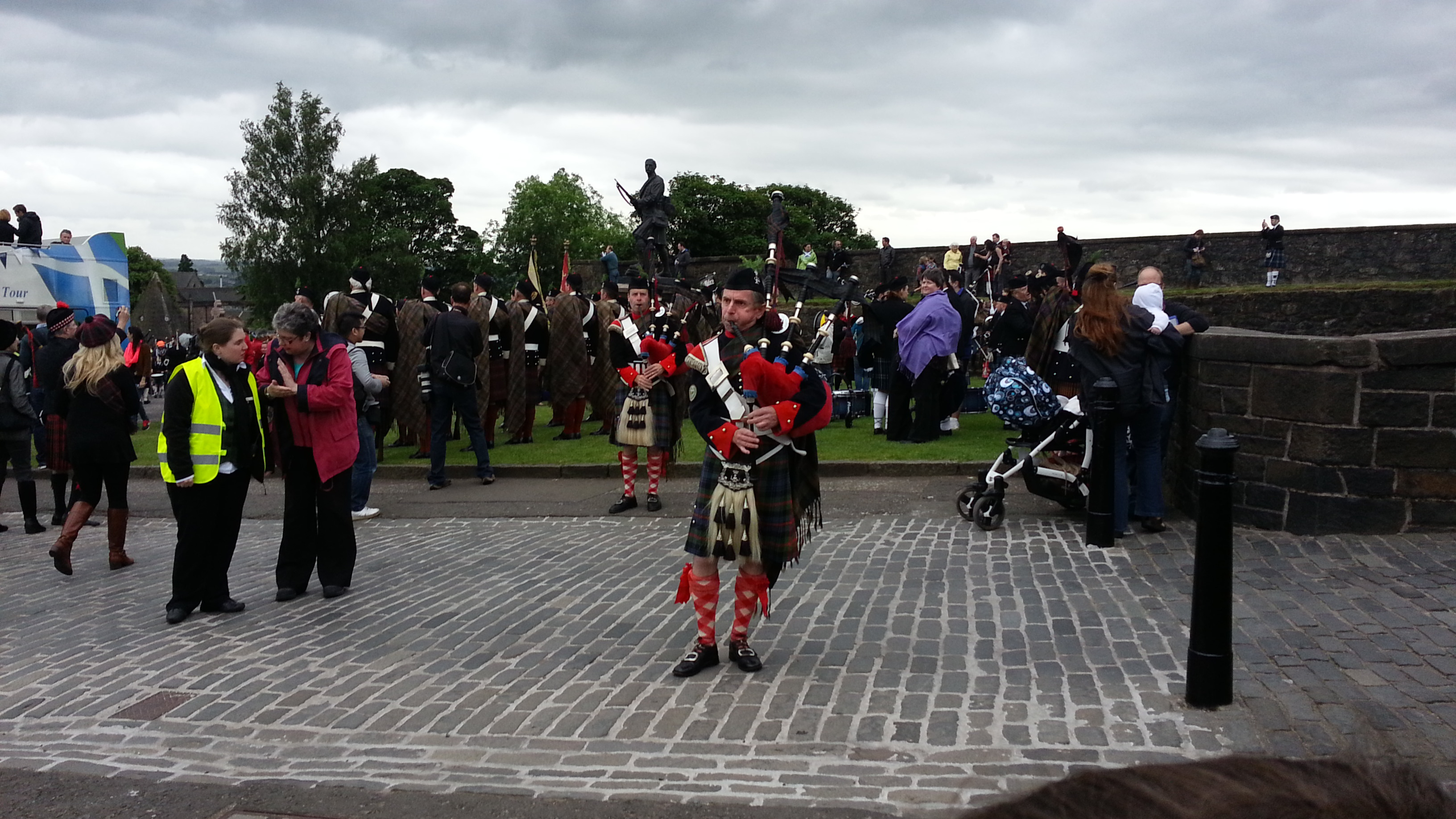 2014 Europe Trip Day 24 - Scotland (Crookston Castle, Paisley Missionary Flat (Walker Street), Lawn Bowling Pitch, Irn Bru, Church of the Holy Rude, Stirling Castle, 2014 Pipefest Stirling)