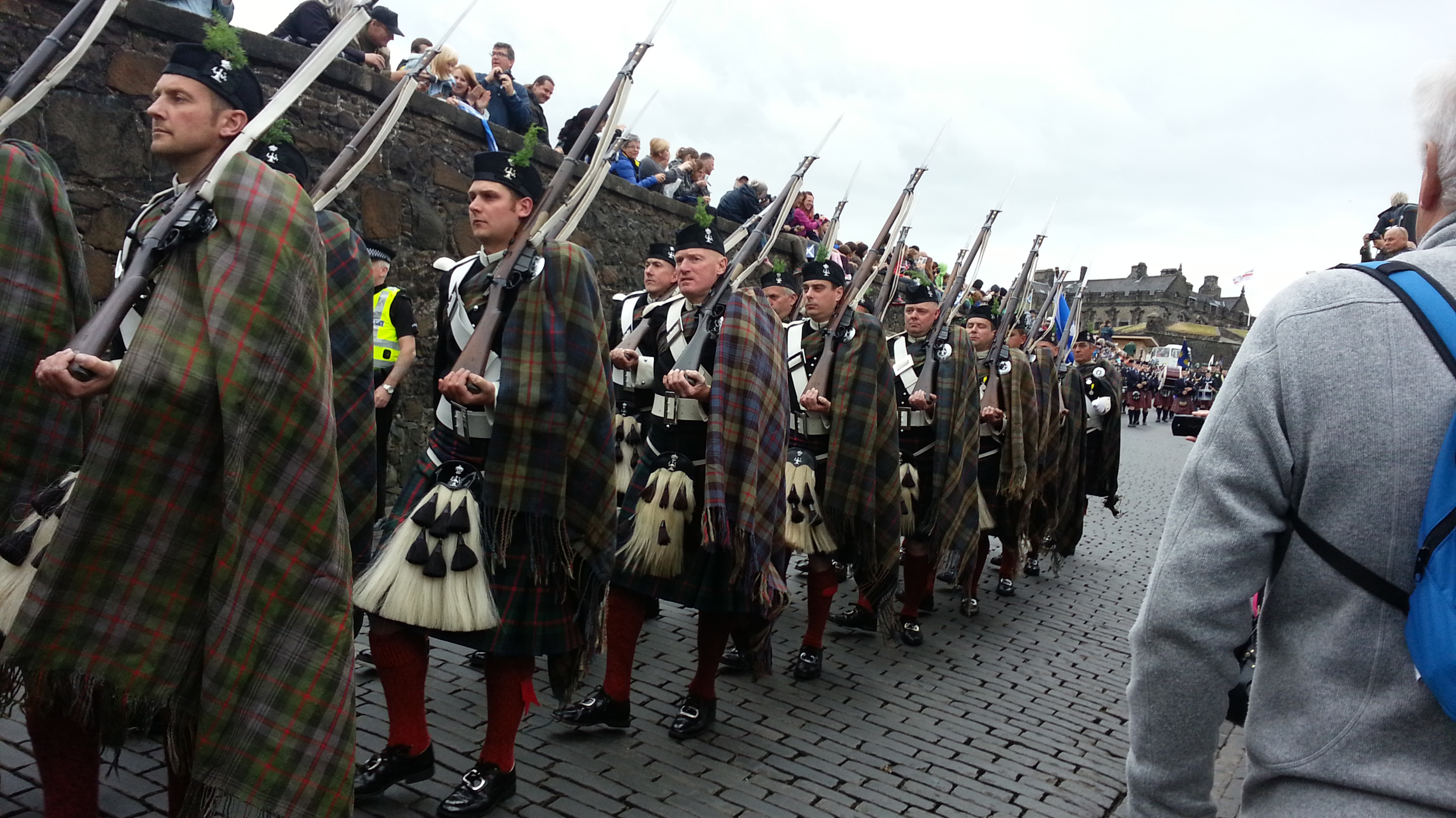 2014 Europe Trip Day 24 - Scotland (Crookston Castle, Paisley Missionary Flat (Walker Street), Lawn Bowling Pitch, Irn Bru, Church of the Holy Rude, Stirling Castle, 2014 Pipefest Stirling)