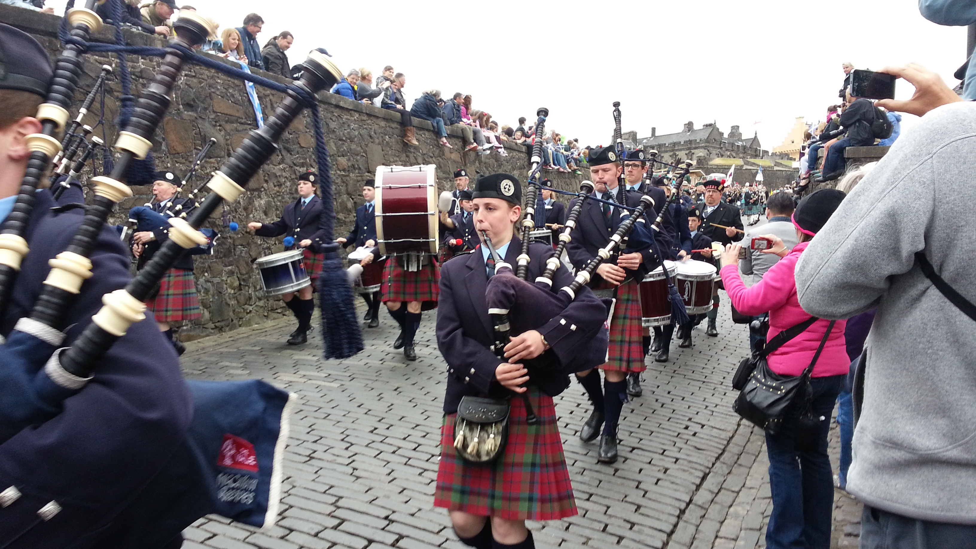 2014 Europe Trip Day 24 - Scotland (Crookston Castle, Paisley Missionary Flat (Walker Street), Lawn Bowling Pitch, Irn Bru, Church of the Holy Rude, Stirling Castle, 2014 Pipefest Stirling)