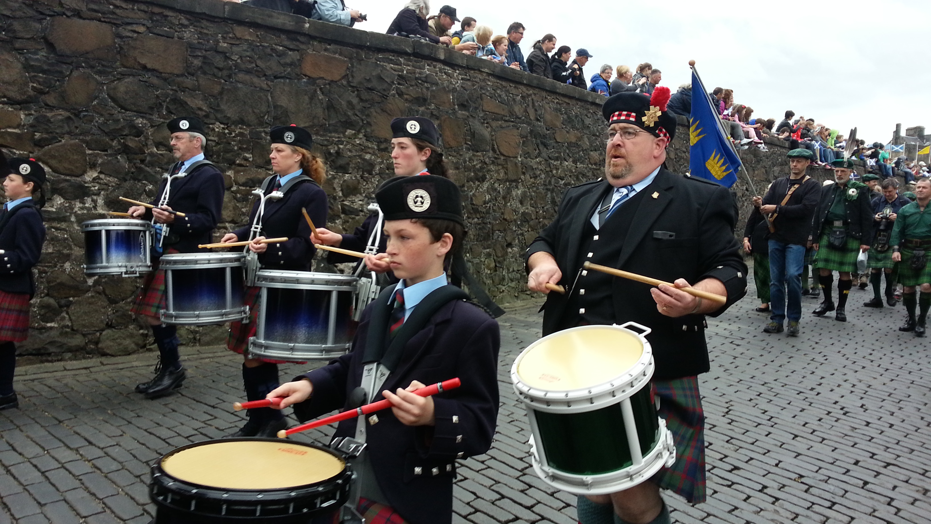 2014 Europe Trip Day 24 - Scotland (Crookston Castle, Paisley Missionary Flat (Walker Street), Lawn Bowling Pitch, Irn Bru, Church of the Holy Rude, Stirling Castle, 2014 Pipefest Stirling)