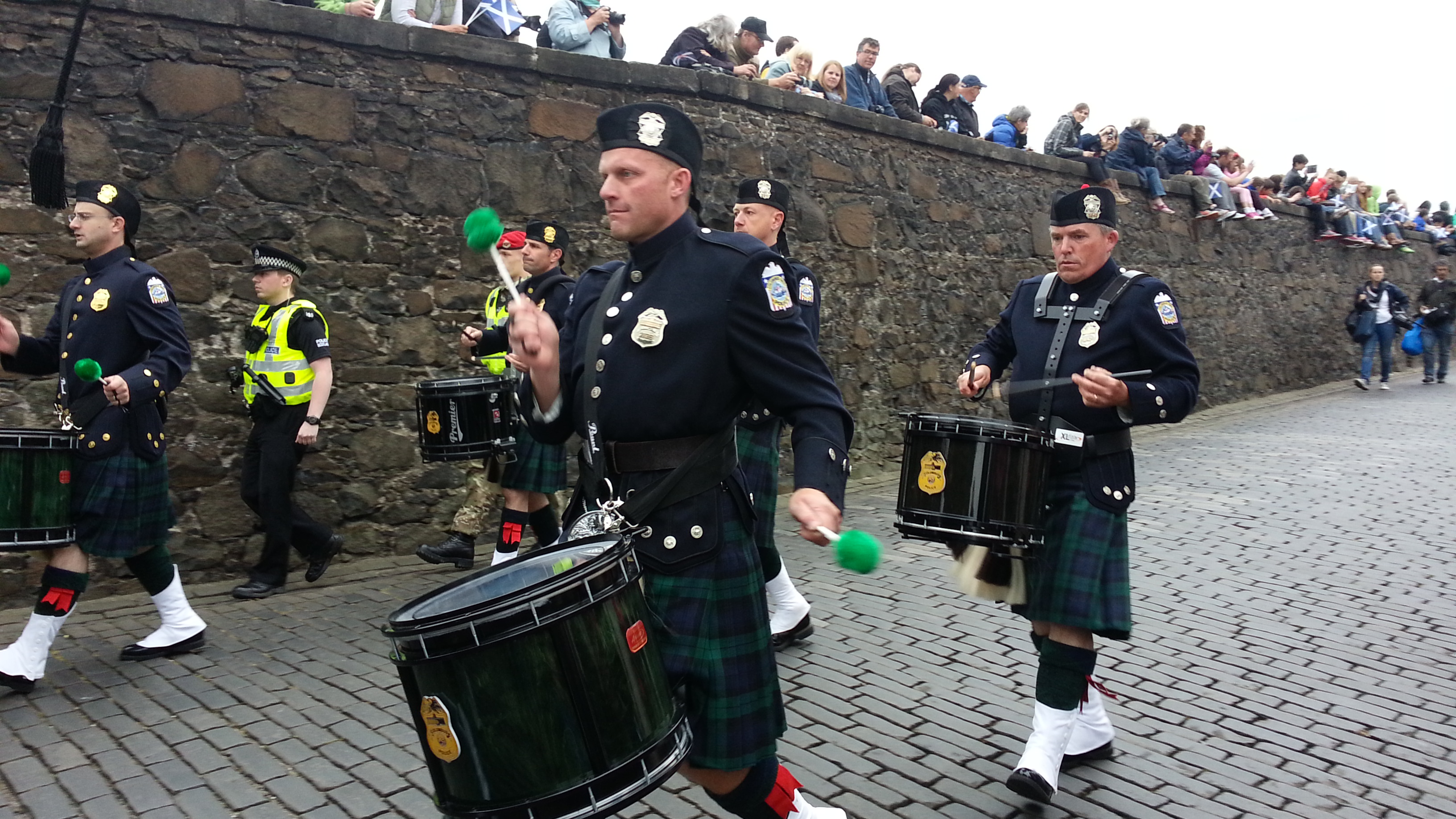 2014 Europe Trip Day 24 - Scotland (Crookston Castle, Paisley Missionary Flat (Walker Street), Lawn Bowling Pitch, Irn Bru, Church of the Holy Rude, Stirling Castle, 2014 Pipefest Stirling)