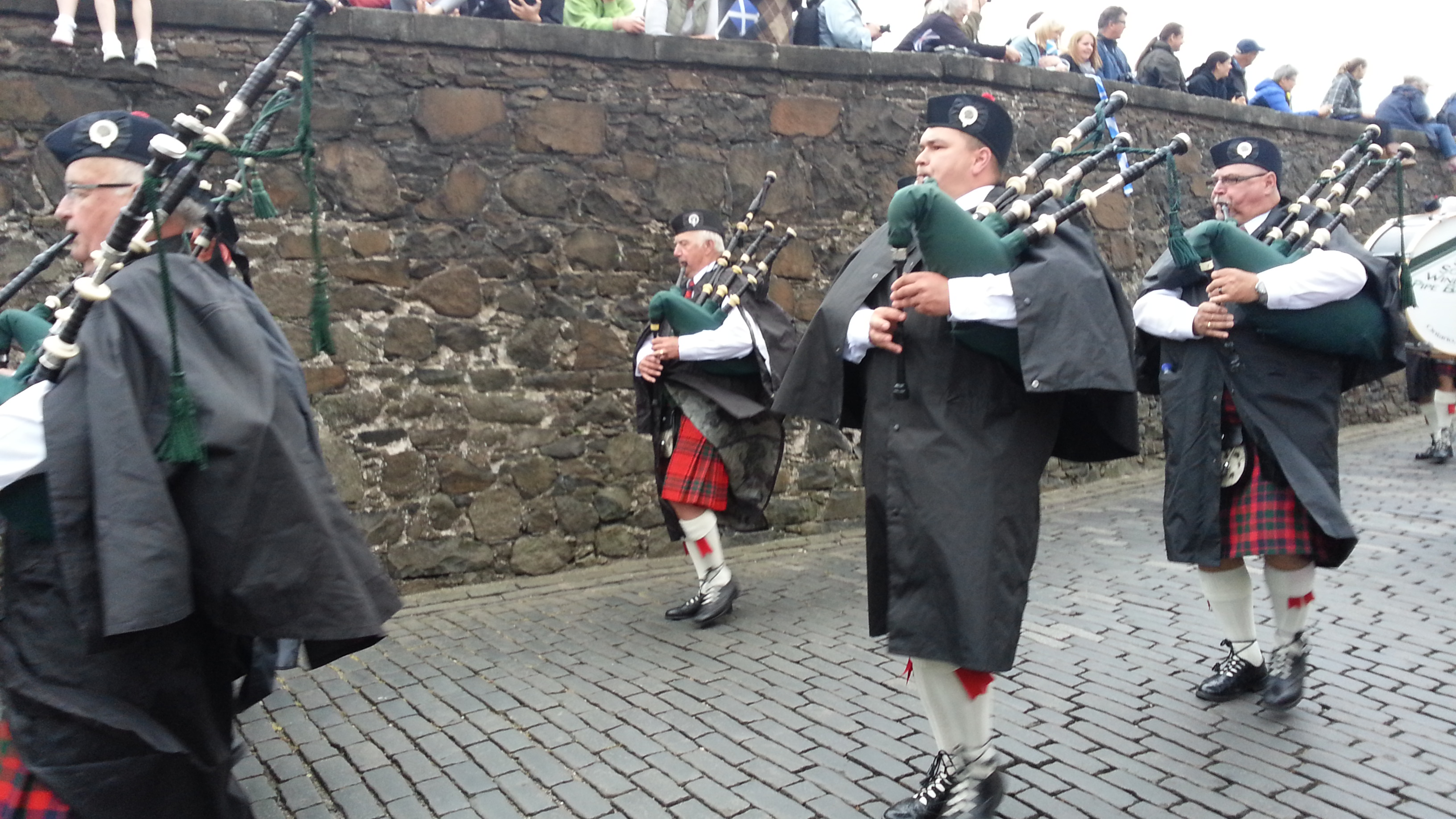 2014 Europe Trip Day 24 - Scotland (Crookston Castle, Paisley Missionary Flat (Walker Street), Lawn Bowling Pitch, Irn Bru, Church of the Holy Rude, Stirling Castle, 2014 Pipefest Stirling)