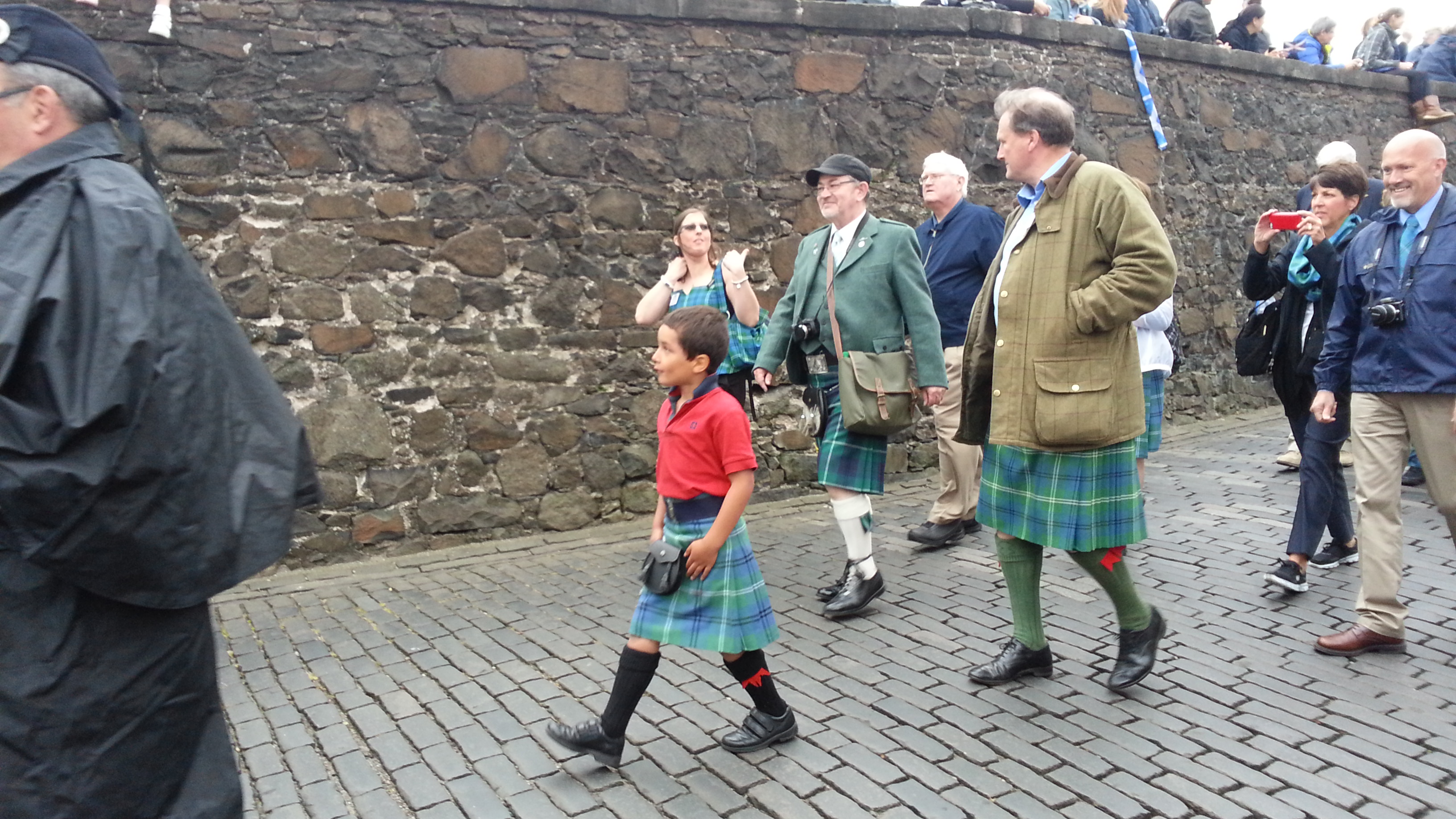2014 Europe Trip Day 24 - Scotland (Crookston Castle, Paisley Missionary Flat (Walker Street), Lawn Bowling Pitch, Irn Bru, Church of the Holy Rude, Stirling Castle, 2014 Pipefest Stirling)