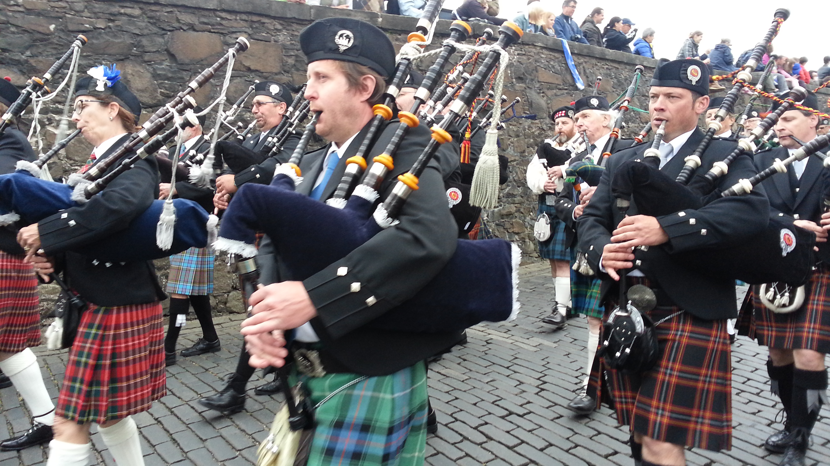 2014 Europe Trip Day 24 - Scotland (Crookston Castle, Paisley Missionary Flat (Walker Street), Lawn Bowling Pitch, Irn Bru, Church of the Holy Rude, Stirling Castle, 2014 Pipefest Stirling)