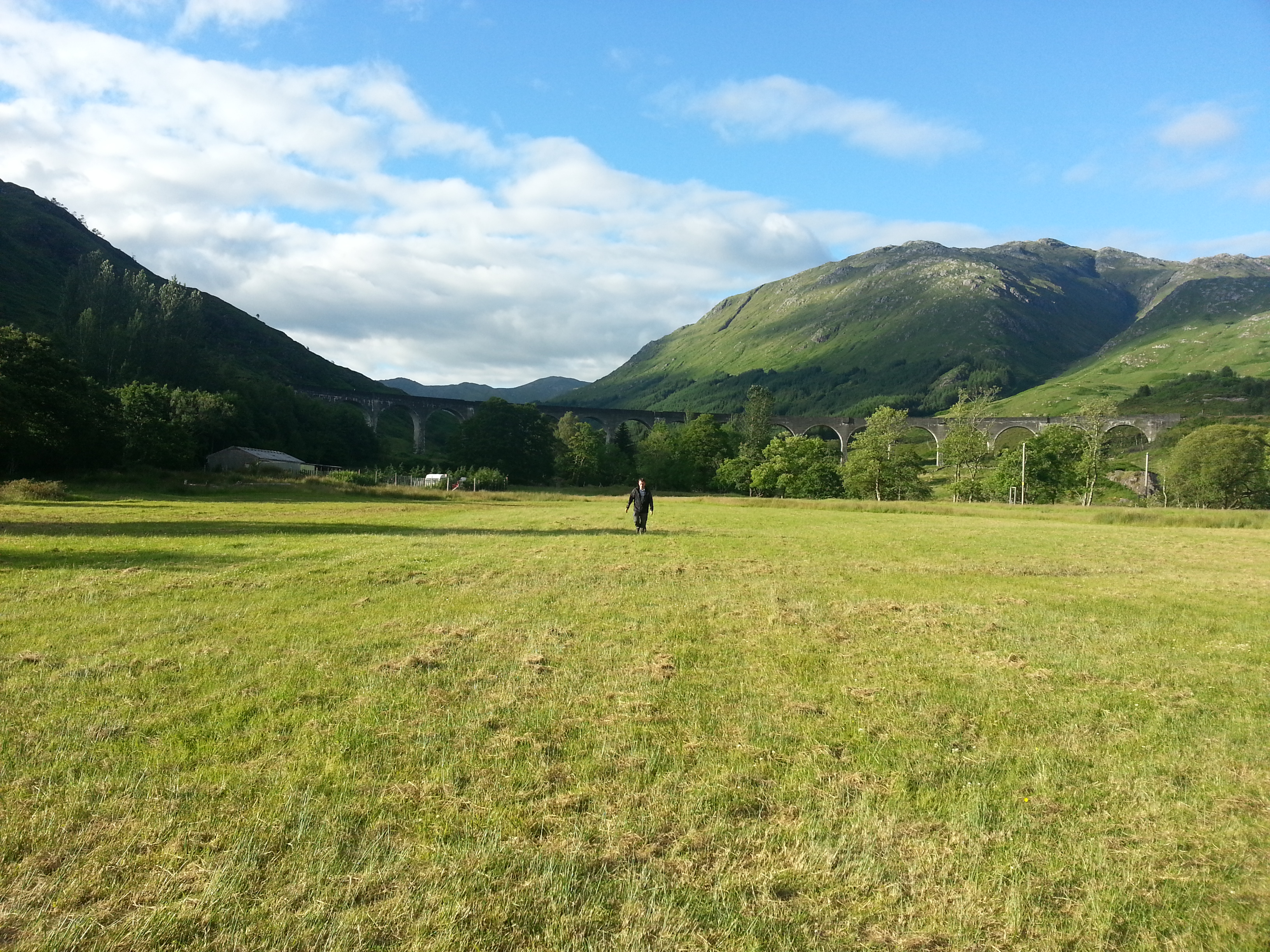 2014 Europe Trip Day 26 - Scotland (Ardachy House Yurt, Heilan' Coo, Fionnphort-Iona Ferry, Iona Nunnery, Iona Abbey (Britain Christianity Birthplace), Scottish Heather, Tobermory-Kilchoan Ferry, Castle Tioram, Glenfinnan Monument, Biting Midges!)