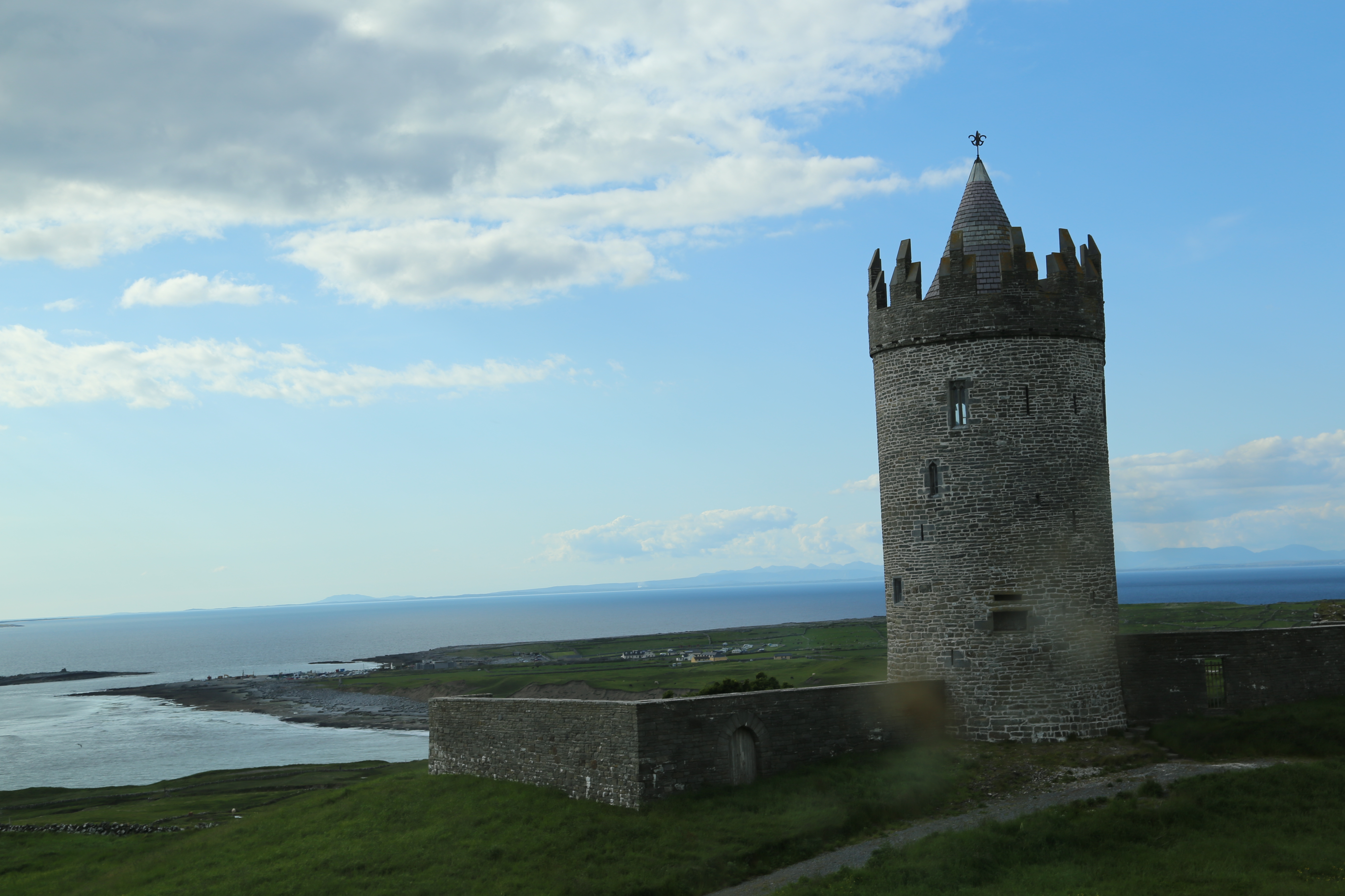 2014 Europe Trip Day 2 - Ireland (Shannon Airport, Bunratty Castle, Kenmare, Cliffs of Moher, Irish Stew, Live Irish Music)