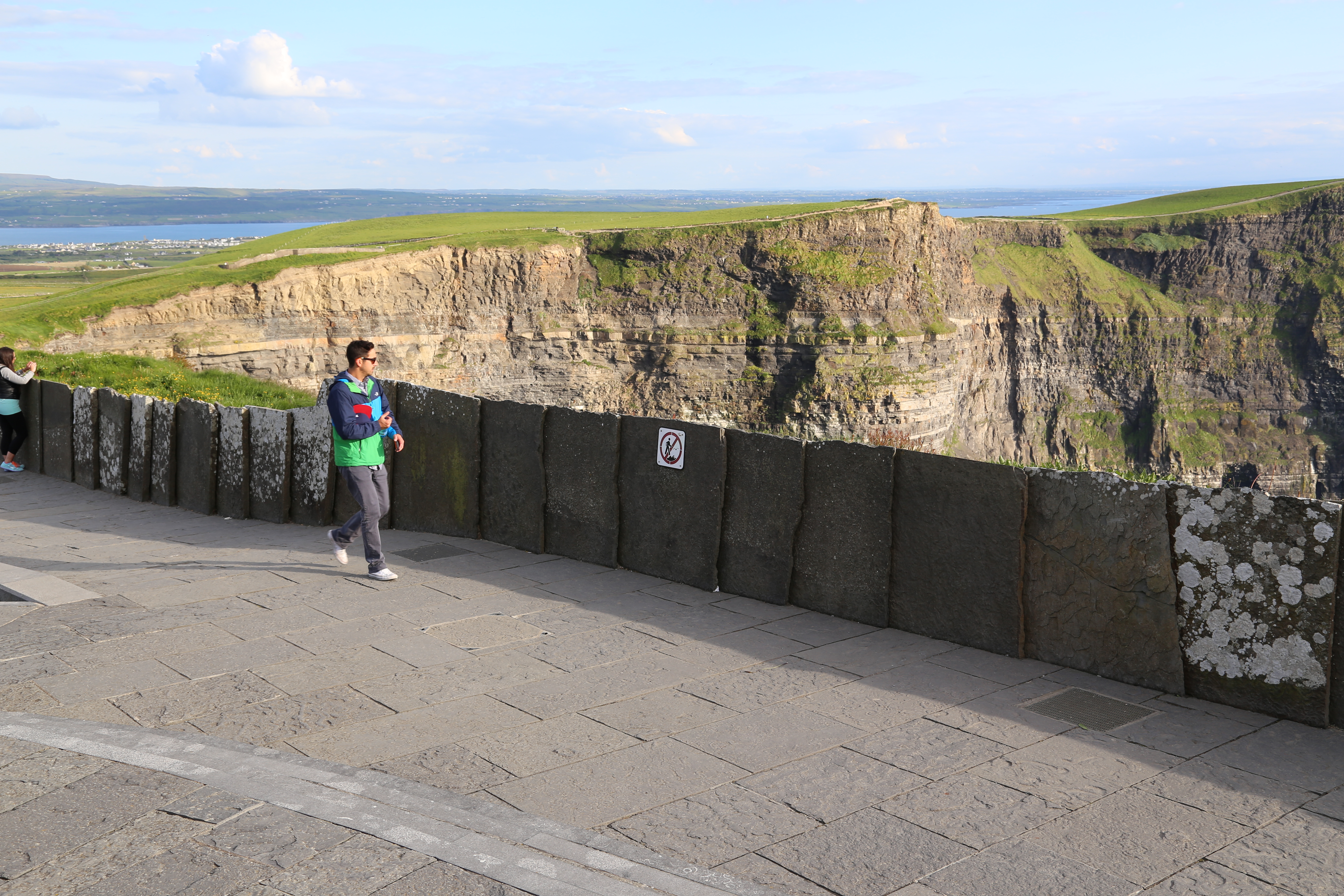 2014 Europe Trip Day 2 - Ireland (Shannon Airport, Bunratty Castle, Kenmare, Cliffs of Moher, Irish Stew, Live Irish Music)