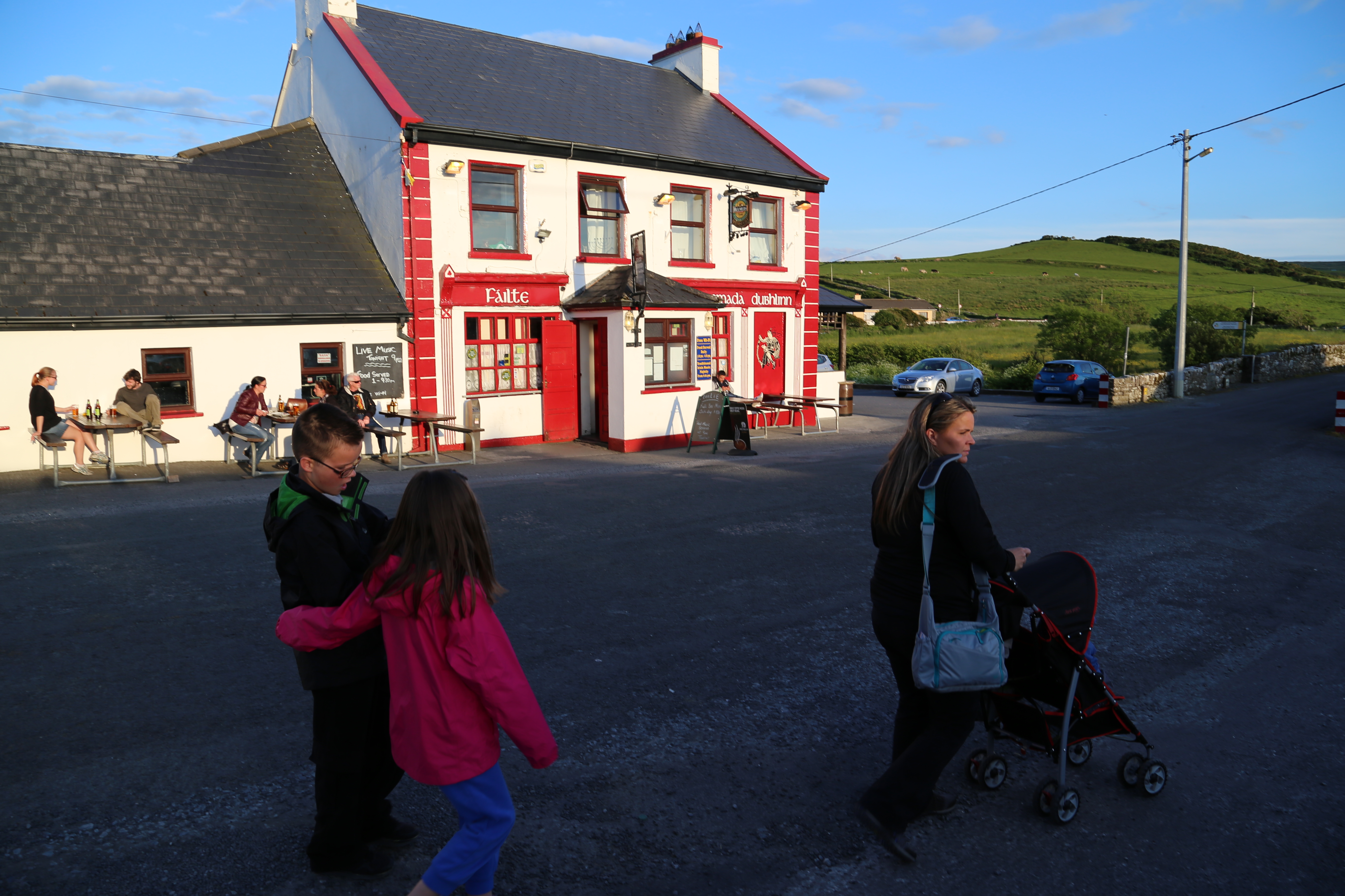 2014 Europe Trip Day 2 - Ireland (Shannon Airport, Bunratty Castle, Kenmare, Cliffs of Moher, Irish Stew, Live Irish Music)