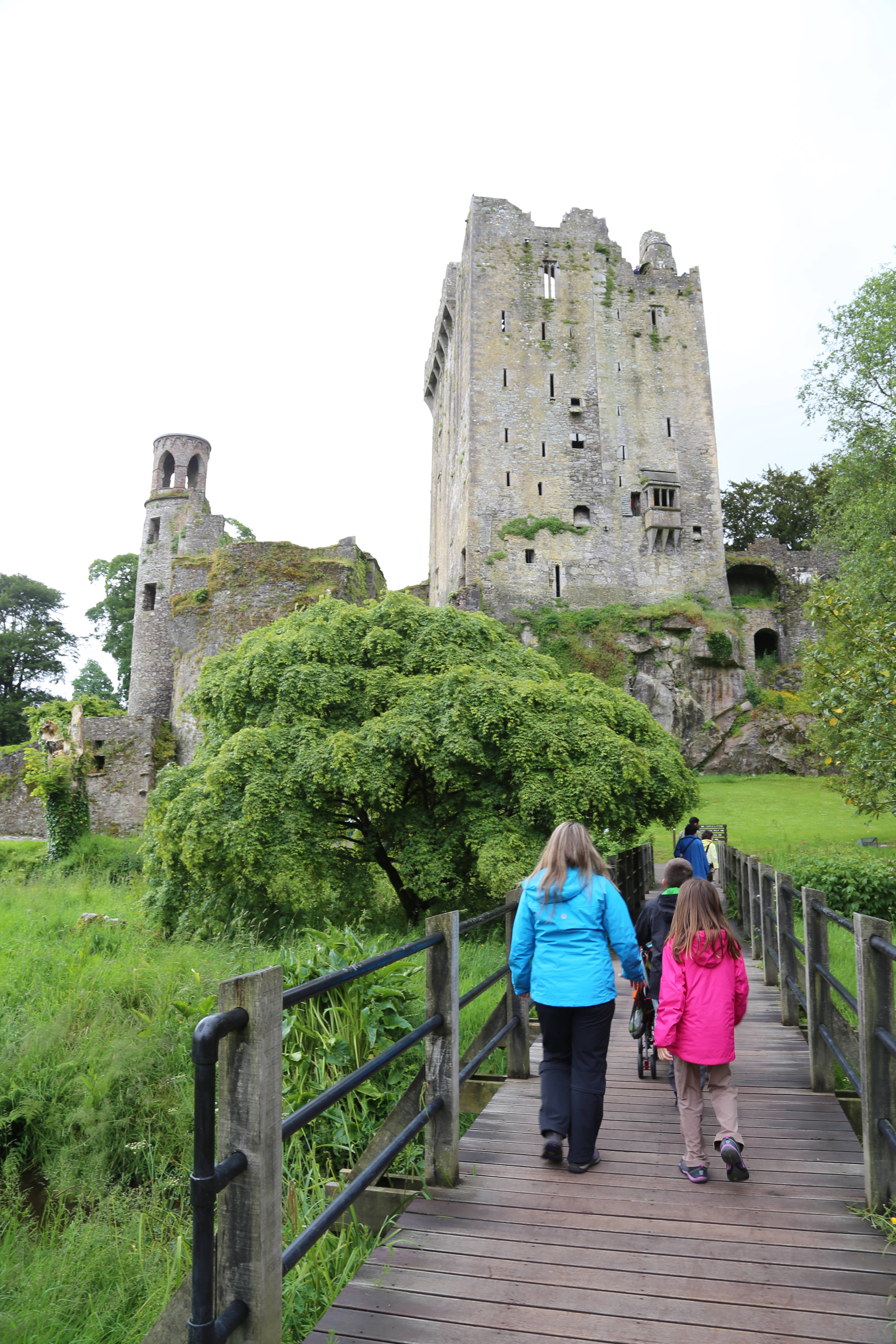 2014 Europe Trip Day 6 - Ireland (Blarney Castle, Kissing the Blarney Stone, Kinsale, Charles Fort, Lispatrick Lower Beach)