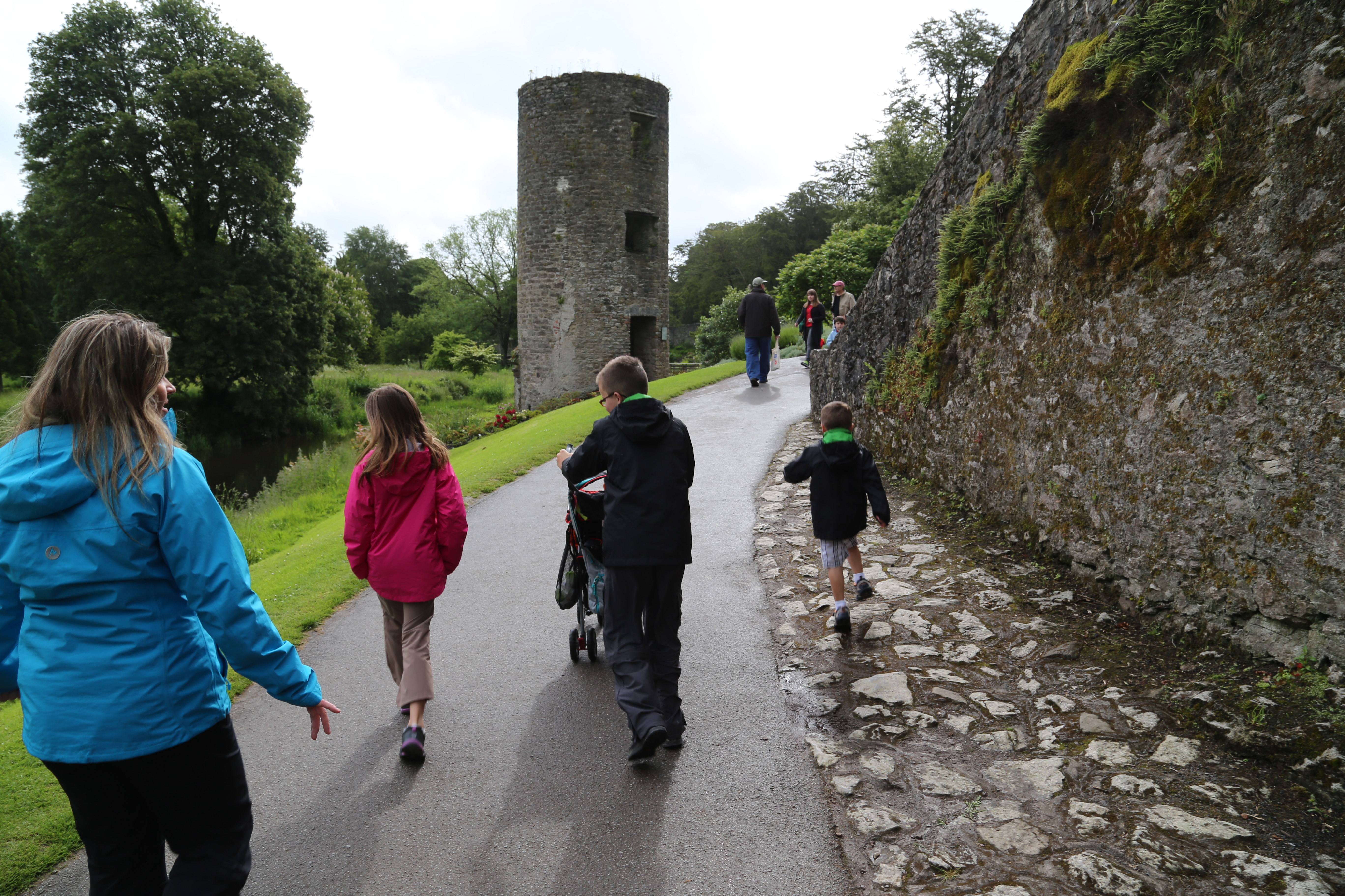 2014 Europe Trip Day 6 - Ireland (Blarney Castle, Kissing the Blarney Stone, Kinsale, Charles Fort, Lispatrick Lower Beach)