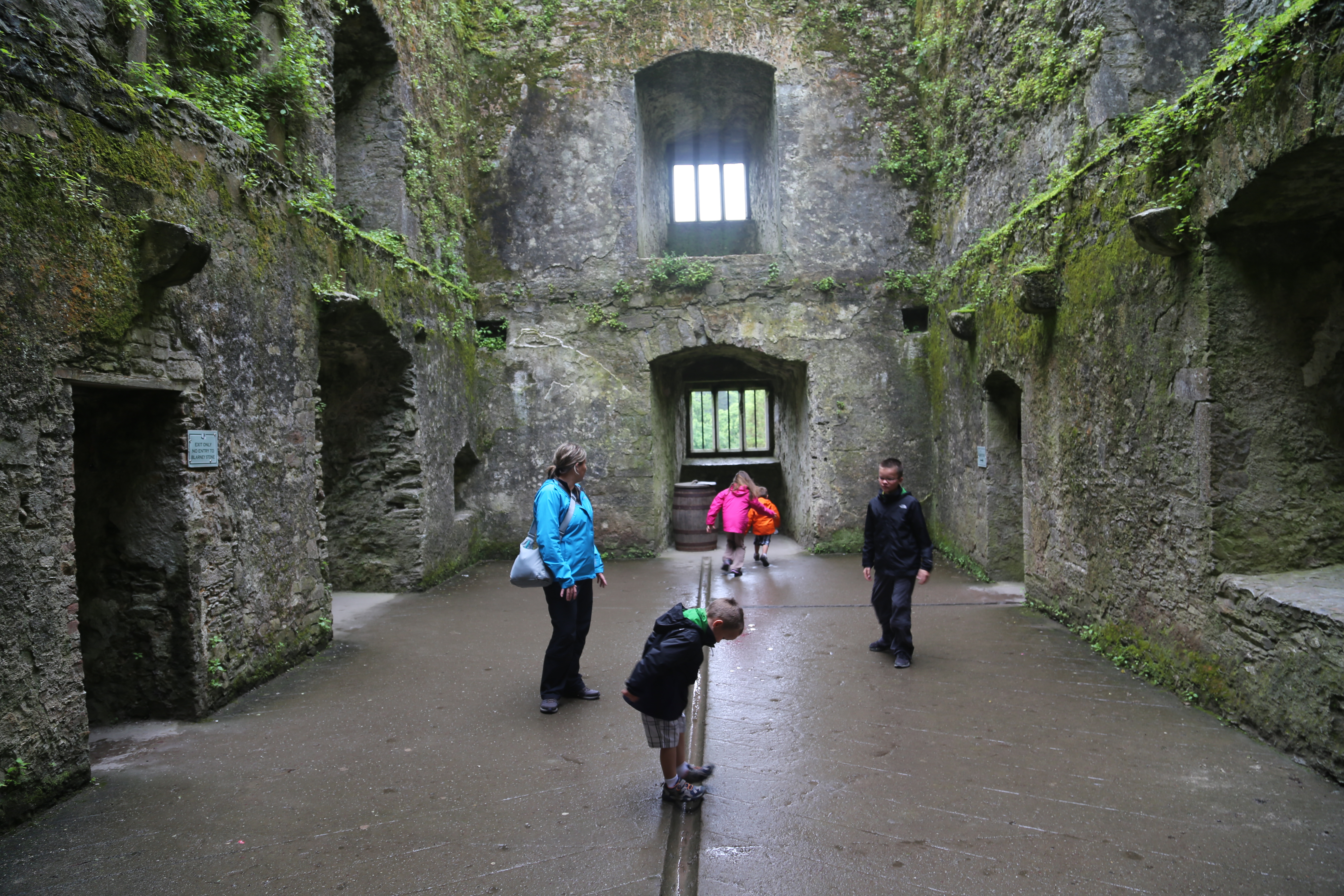 2014 Europe Trip Day 6 - Ireland (Blarney Castle, Kissing the Blarney Stone, Kinsale, Charles Fort, Lispatrick Lower Beach)