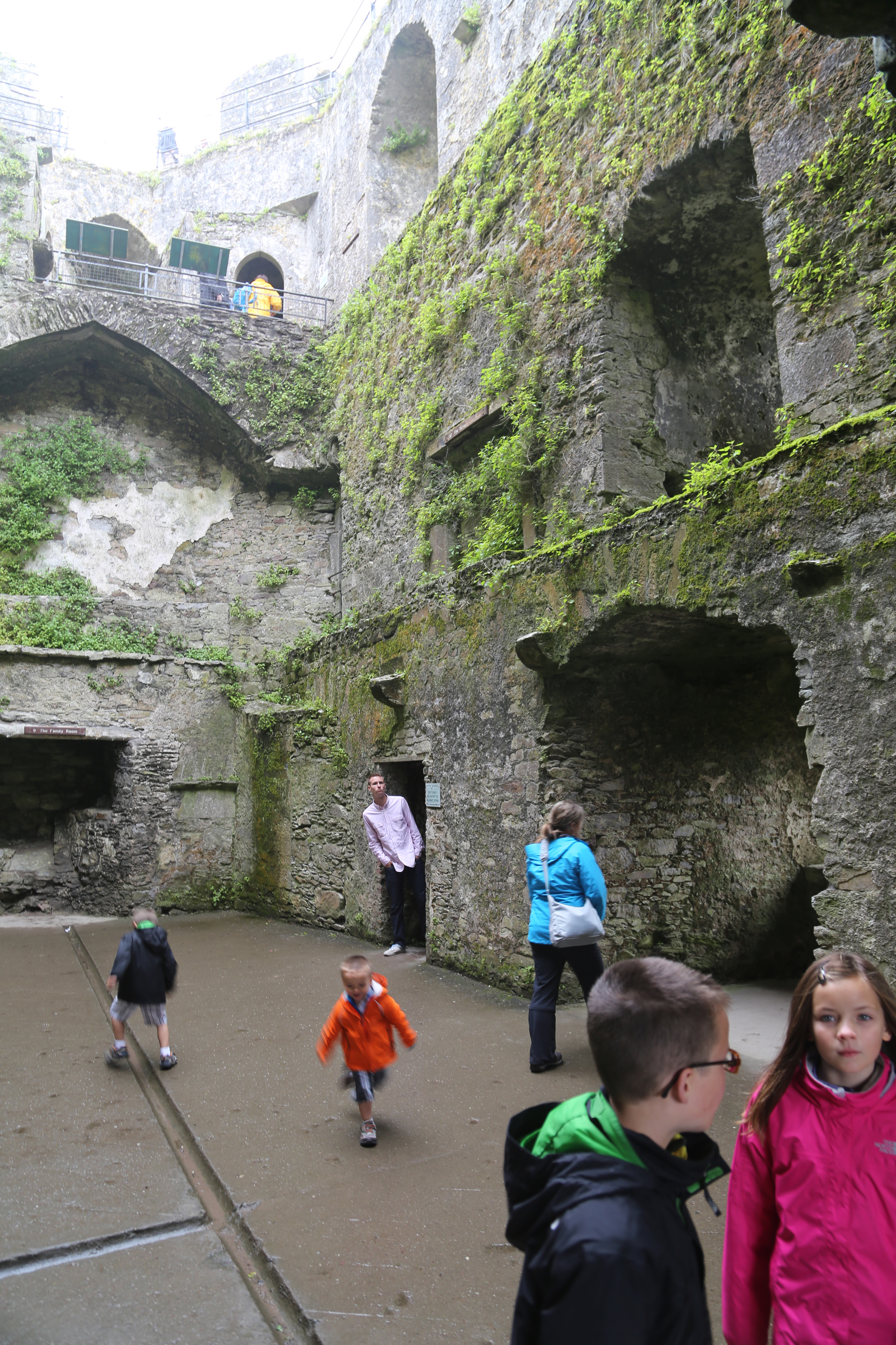 2014 Europe Trip Day 6 - Ireland (Blarney Castle, Kissing the Blarney Stone, Kinsale, Charles Fort, Lispatrick Lower Beach)