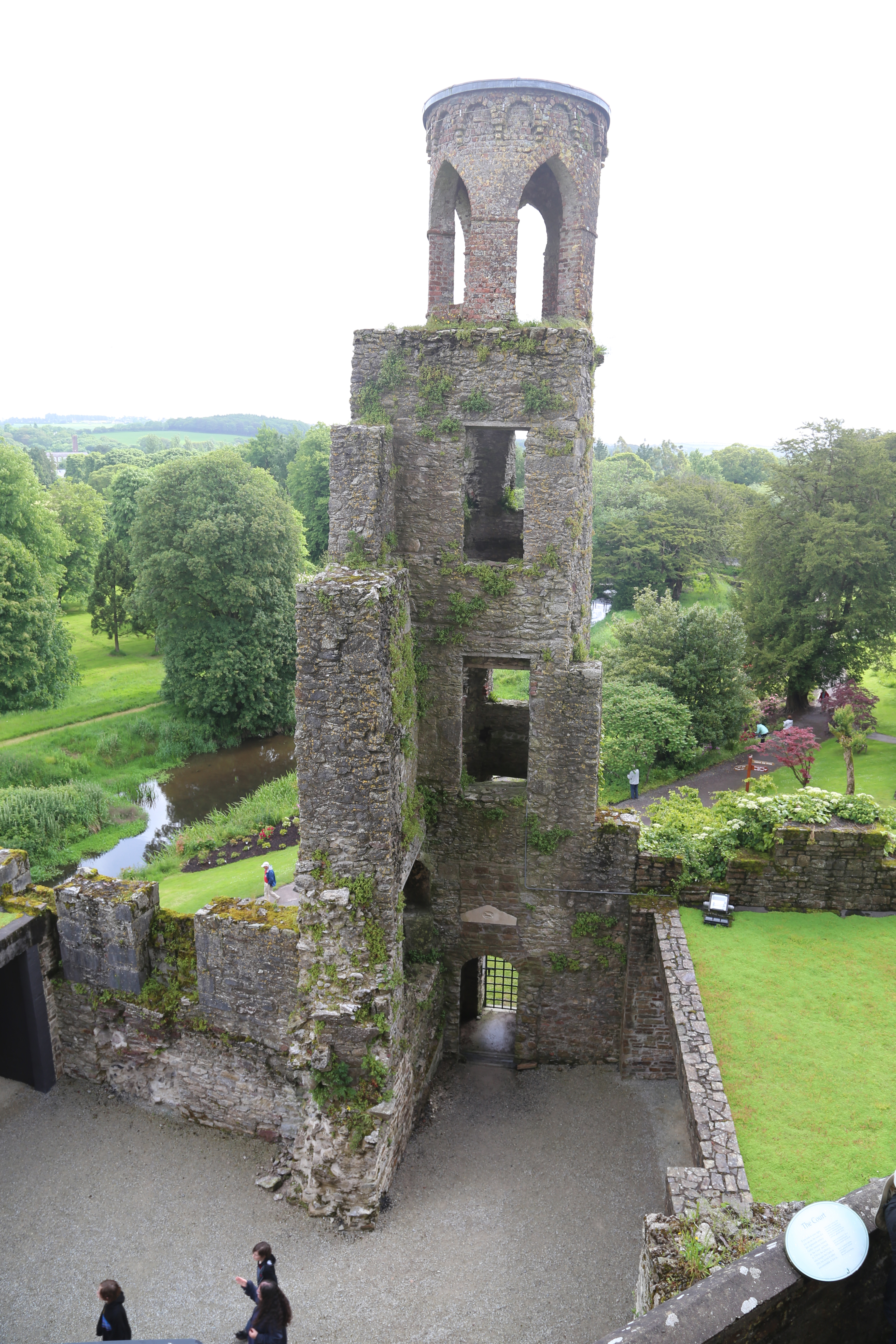 2014 Europe Trip Day 6 - Ireland (Blarney Castle, Kissing the Blarney Stone, Kinsale, Charles Fort, Lispatrick Lower Beach)