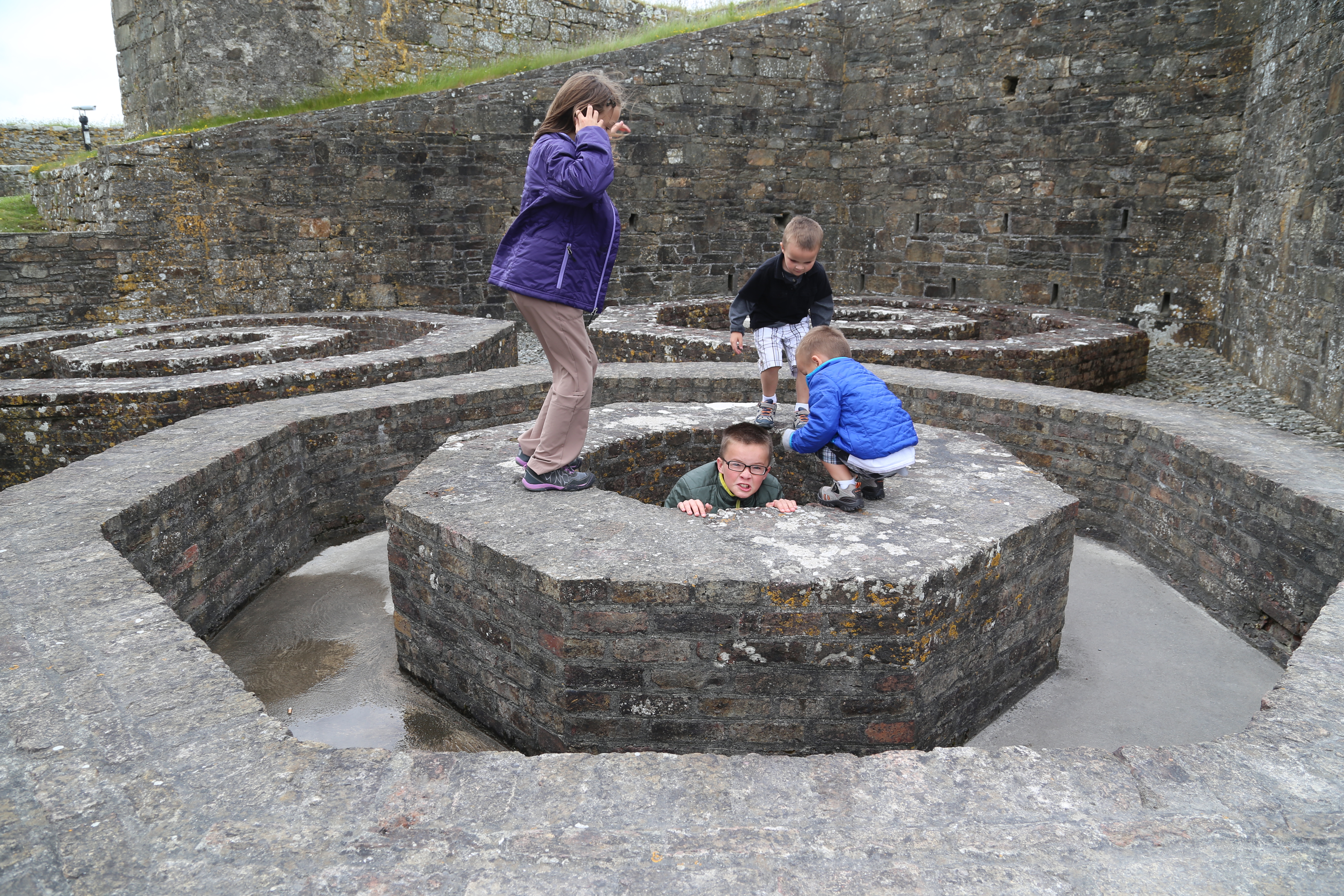 2014 Europe Trip Day 6 - Ireland (Blarney Castle, Kissing the Blarney Stone, Kinsale, Charles Fort, Lispatrick Lower Beach)