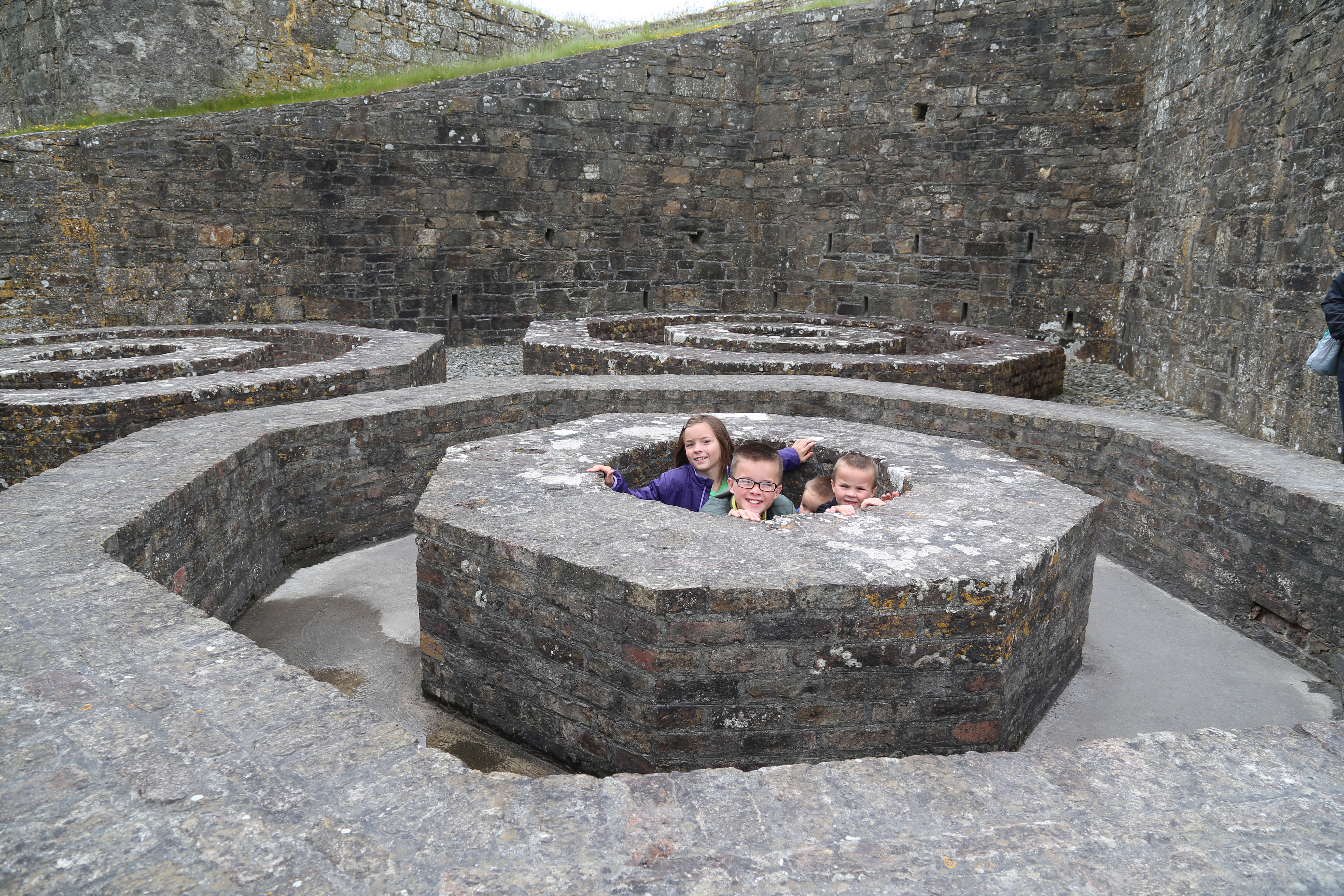 2014 Europe Trip Day 6 - Ireland (Blarney Castle, Kissing the Blarney Stone, Kinsale, Charles Fort, Lispatrick Lower Beach)