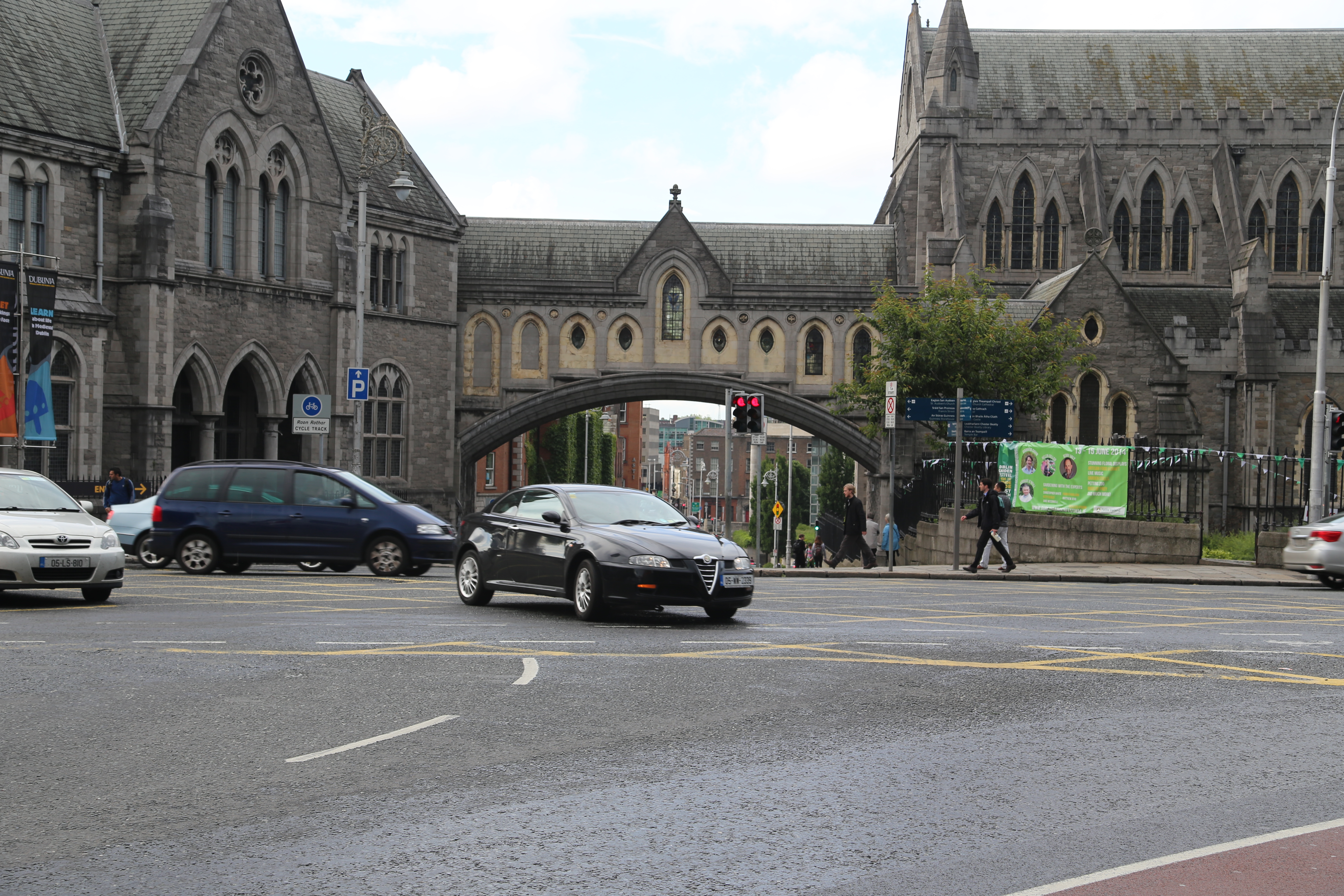 2014 Europe Trip Day 7 - Ireland (Dublin, Spire of Dublin, Leprechaun, Irish Stew at O'neills Bar, Trinity College, The Book of Kells, The Old Library, St. Patrick's Cathedral, Dublin Airport)