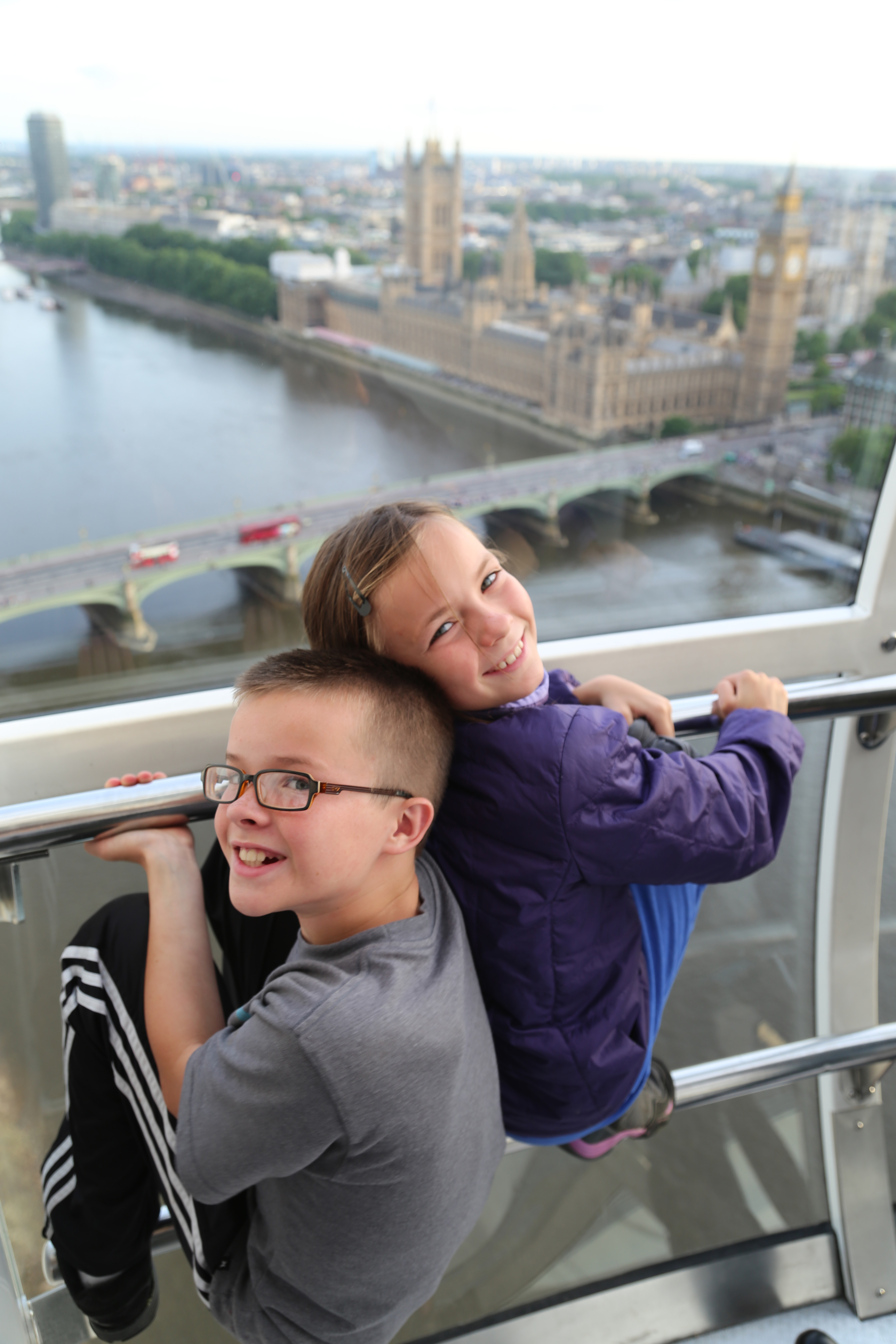 2014 Europe Trip Day 8 - England (London Gatwick Airport, Buckingham Palace, Riding the Tube - London Underground, Mister Whippy Ice Cream, Thames River Cruise, The London Eye, Harry Potter Platform 9 3/4, Vimto)