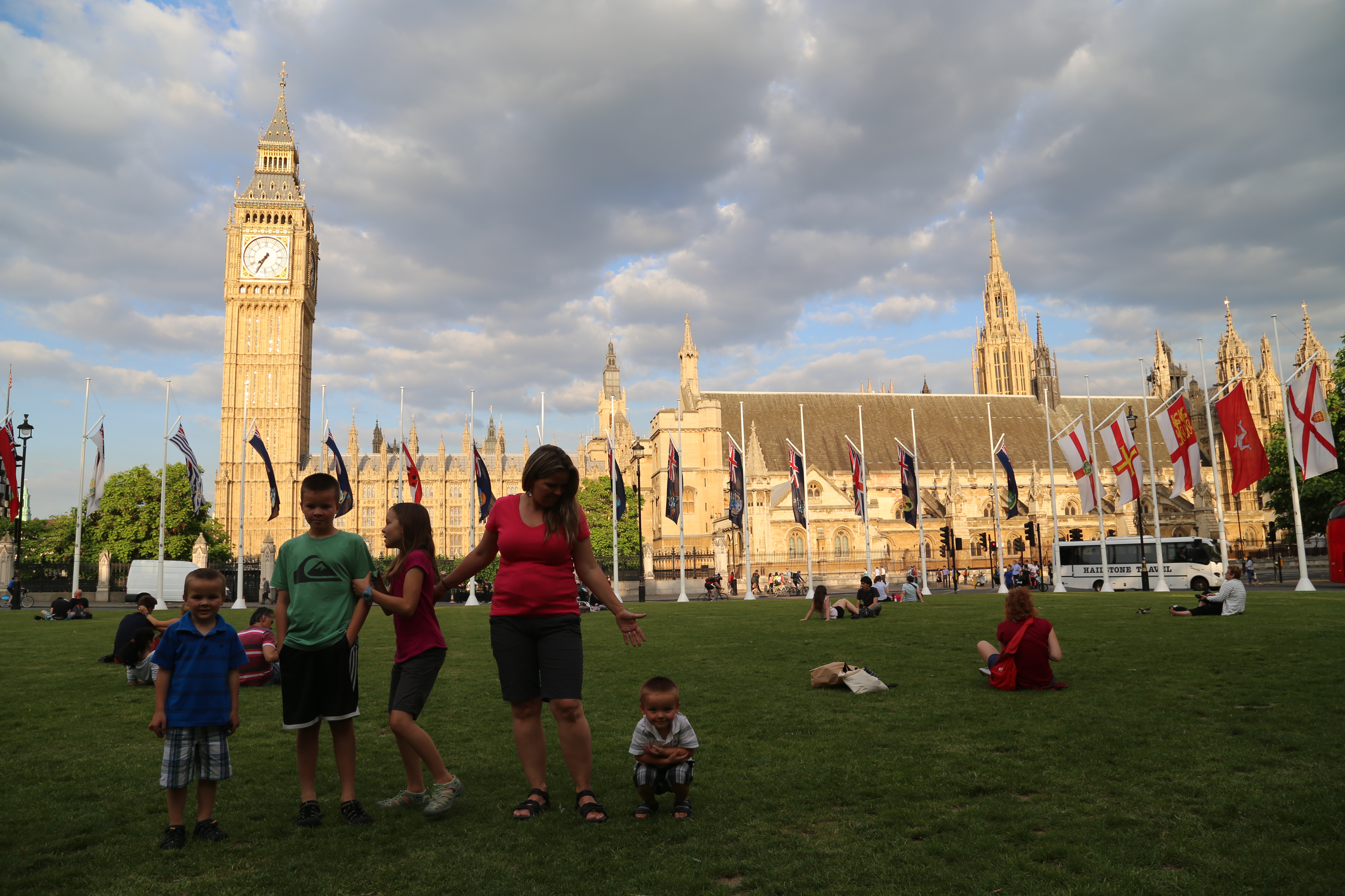 2014 Europe Trip Day 9 - England (The Original London Sightseeing Bus Tour, The Tower of London, Beefeater Tour, Tower Bridge, Big Ben, Parliament, Westminster Abbey, Indian Food, The Punky Toy!)