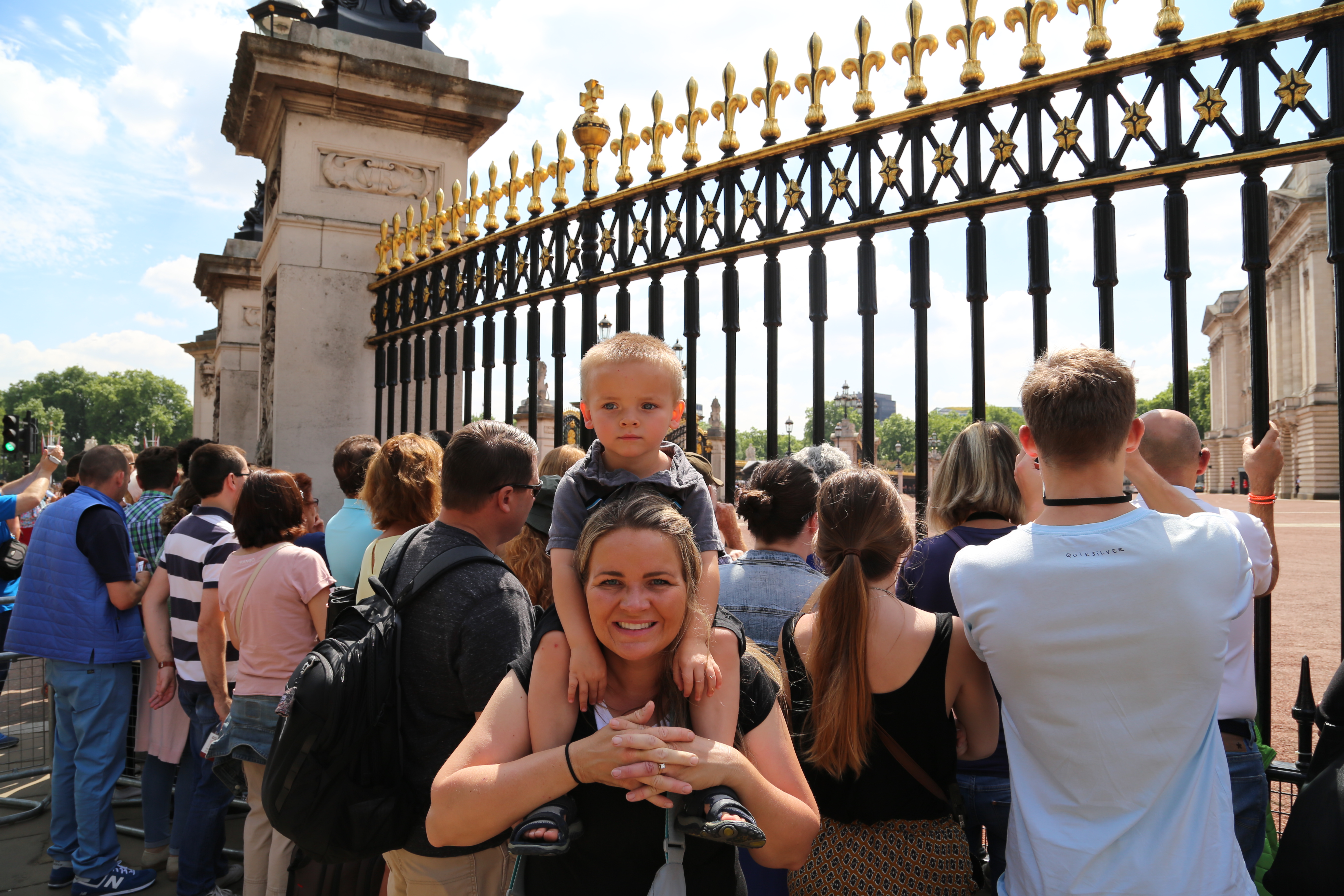 2014 Europe Trip Day 10 - England (J.K. Rowling Home, Changing of the Guard - Buckingham Palace, Hamleys of London (Oldest & Largest Toy Shop in World), Piccadilly Circus, Leicester Square, Trafalgar Square, Big Ben, Indian Food, Tunnock's Caramel Wafers)