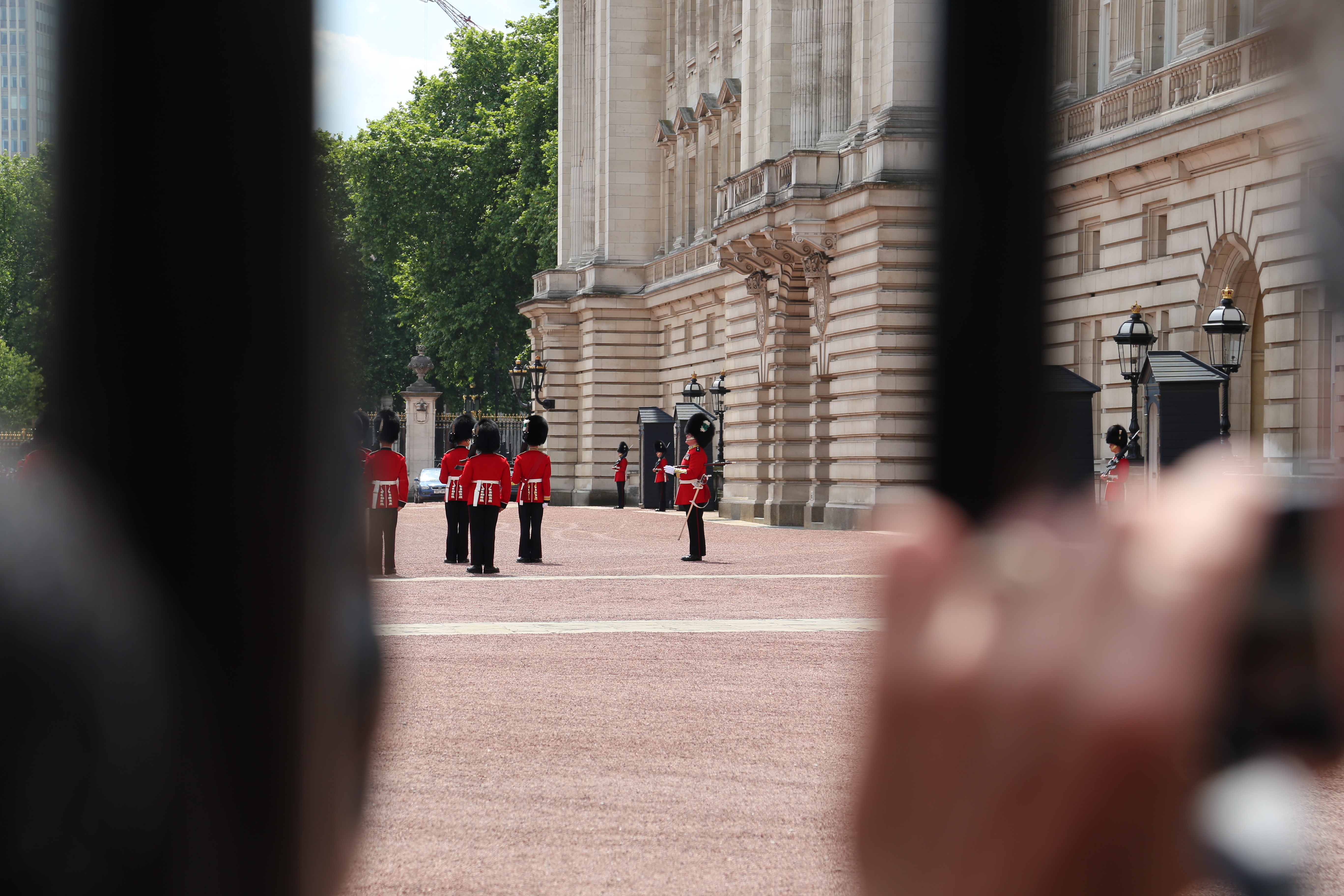 2014 Europe Trip Day 10 - England (J.K. Rowling Home, Changing of the Guard - Buckingham Palace, Hamleys of London (Oldest & Largest Toy Shop in World), Piccadilly Circus, Leicester Square, Trafalgar Square, Big Ben, Indian Food, Tunnock's Caramel Wafers)