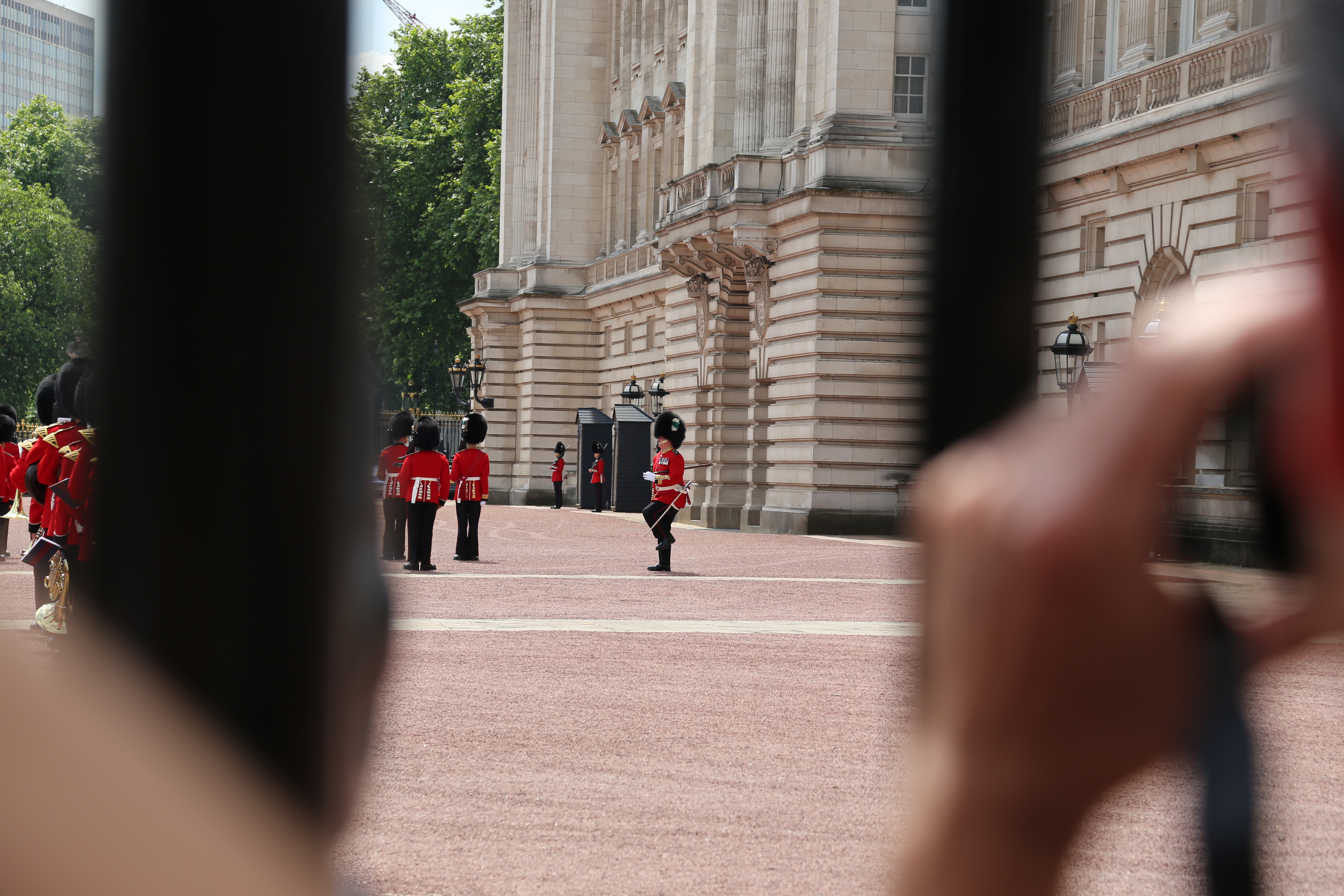 2014 Europe Trip Day 10 - England (J.K. Rowling Home, Changing of the Guard - Buckingham Palace, Hamleys of London (Oldest & Largest Toy Shop in World), Piccadilly Circus, Leicester Square, Trafalgar Square, Big Ben, Indian Food, Tunnock's Caramel Wafers)