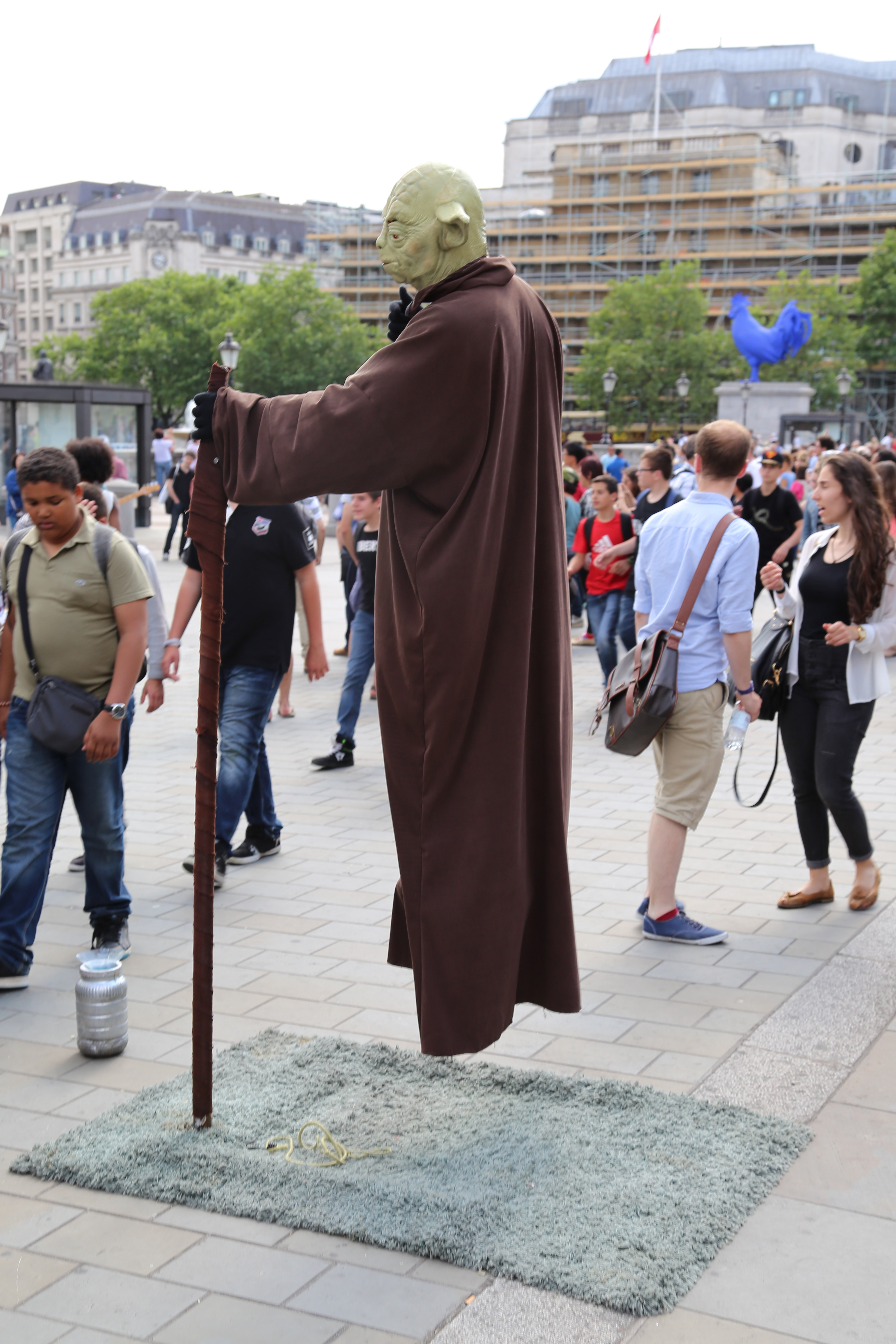 2014 Europe Trip Day 10 - England (J.K. Rowling Home, Changing of the Guard - Buckingham Palace, Hamleys of London (Oldest & Largest Toy Shop in World), Piccadilly Circus, Leicester Square, Trafalgar Square, Big Ben, Indian Food, Tunnock's Caramel Wafers)