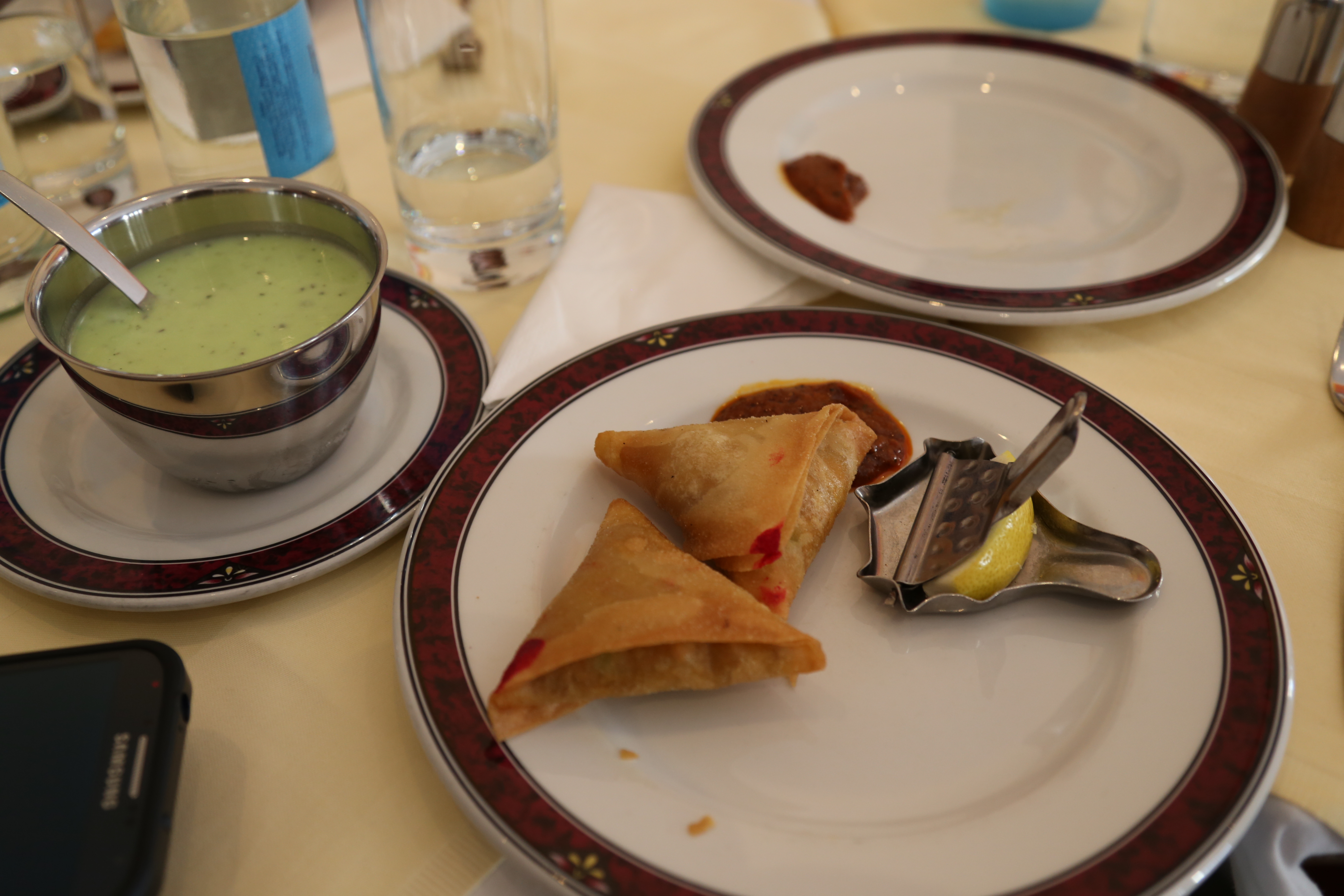 2014 Europe Trip Day 10 - England (J.K. Rowling Home, Changing of the Guard - Buckingham Palace, Hamleys of London (Oldest & Largest Toy Shop in World), Piccadilly Circus, Leicester Square, Trafalgar Square, Big Ben, Indian Food, Tunnock's Caramel Wafers)