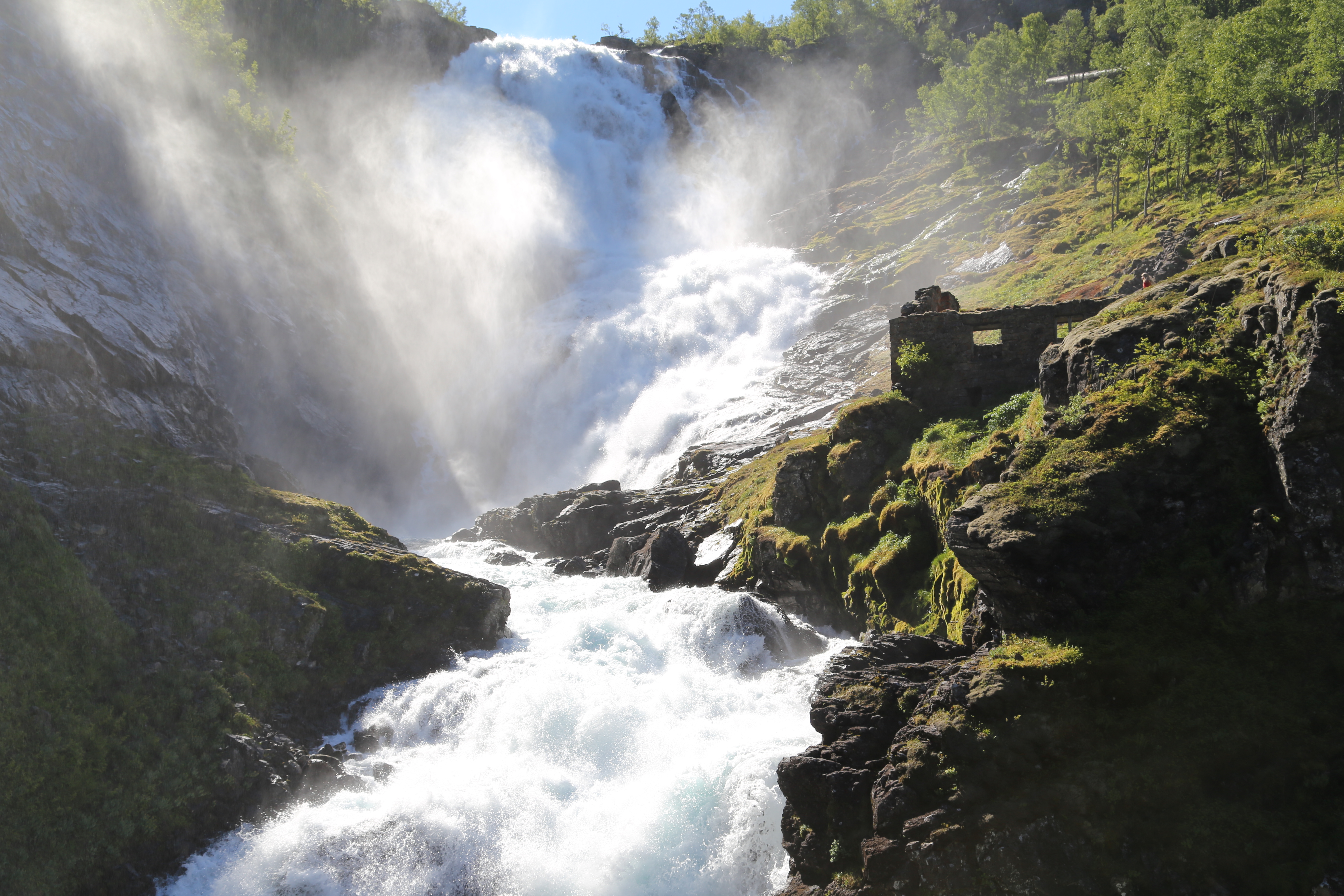 2014 Europe Trip Day 21 - Norway (Norway in a Nutshell (Roundtrip from Bergen via Myrdal): Train Bergen-Myrdal, The Flåm Railway, Fjord Cruise Flam-Gudvangen, Nærøyfjord (Narrowest Fjord in World), Bus Gudvangen-Voss, Train Voss-Bergen)