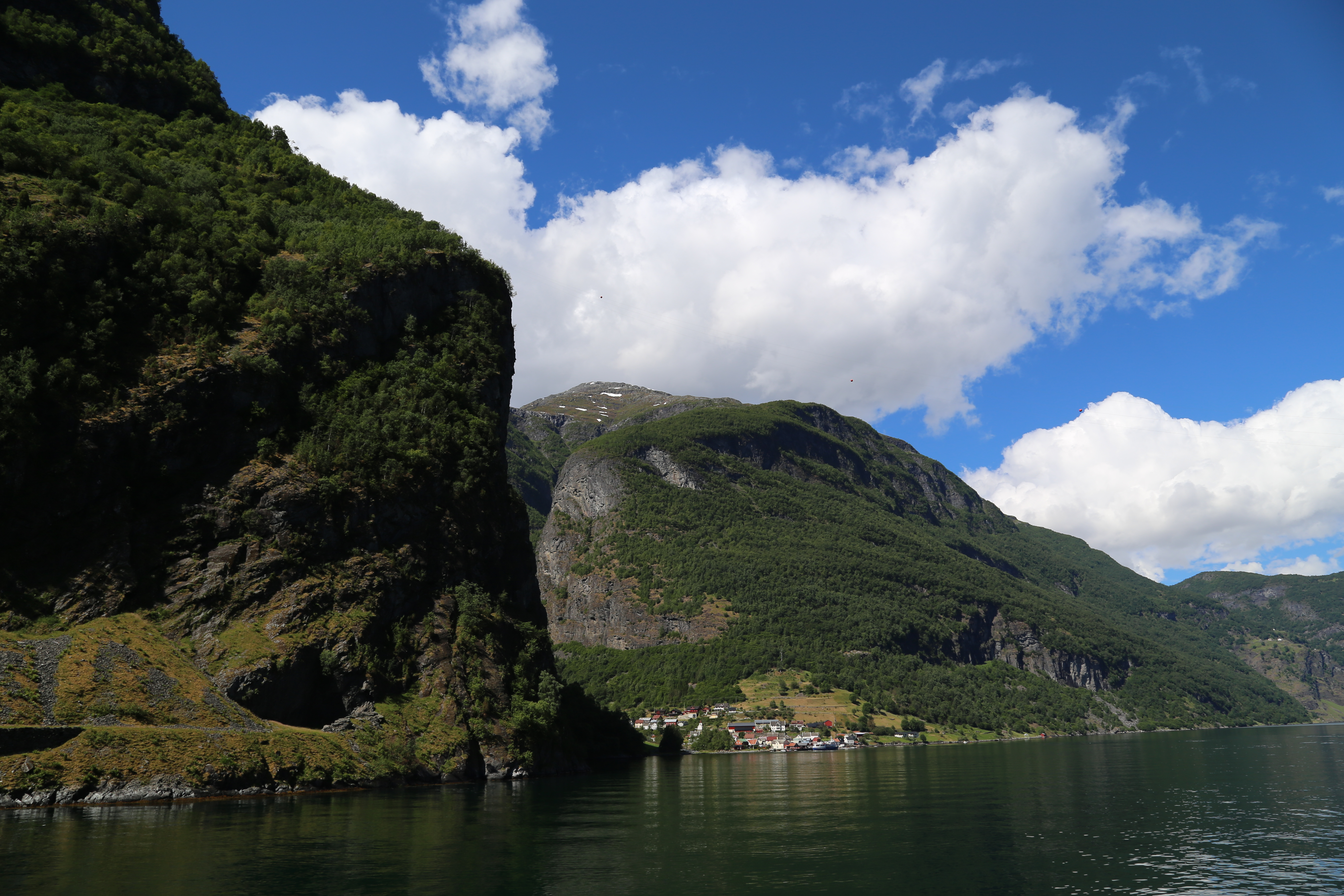 2014 Europe Trip Day 21 - Norway (Norway in a Nutshell (Roundtrip from Bergen via Myrdal): Train Bergen-Myrdal, The Flåm Railway, Fjord Cruise Flam-Gudvangen, Nærøyfjord (Narrowest Fjord in World), Bus Gudvangen-Voss, Train Voss-Bergen)