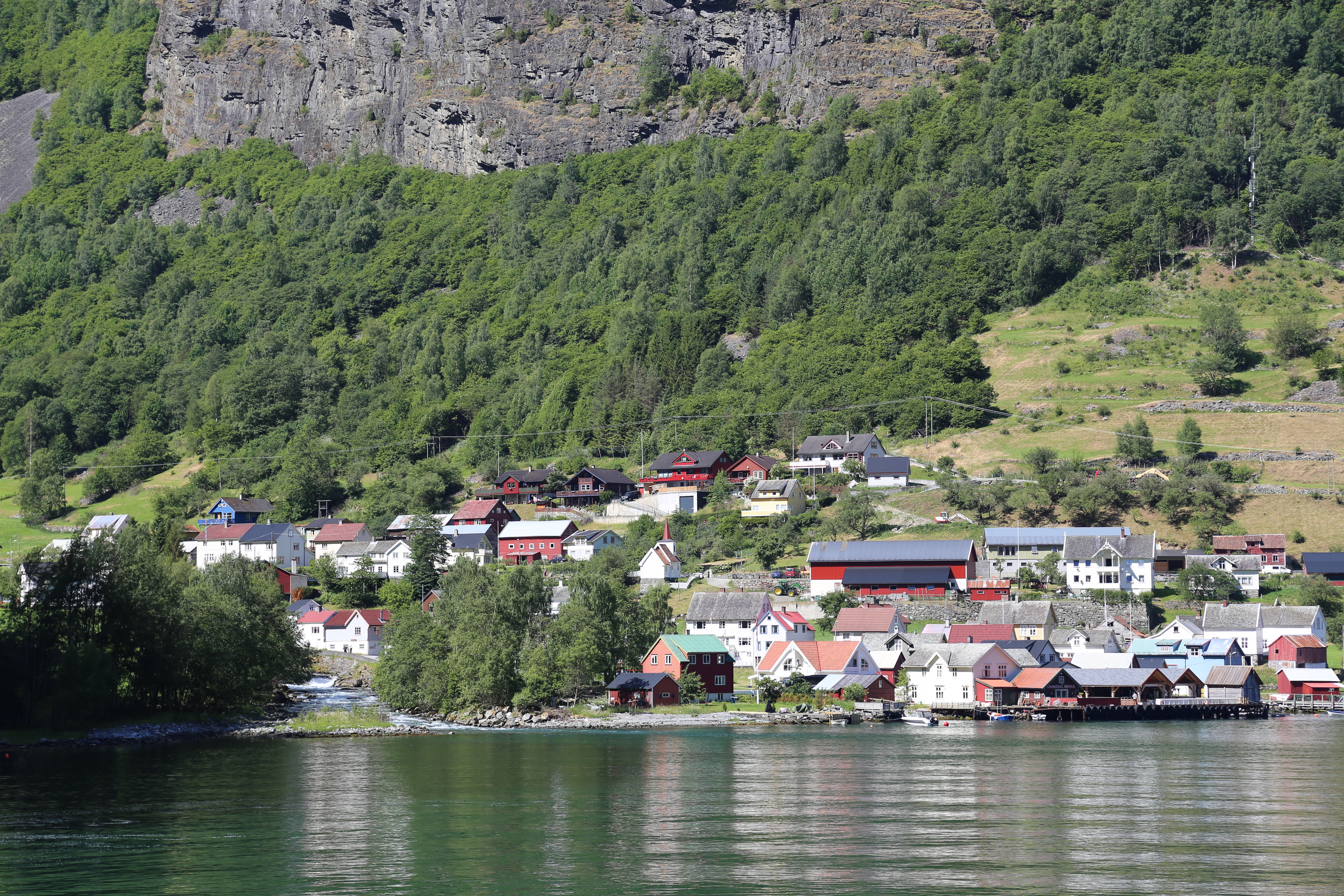 2014 Europe Trip Day 21 - Norway (Norway in a Nutshell (Roundtrip from Bergen via Myrdal): Train Bergen-Myrdal, The Flåm Railway, Fjord Cruise Flam-Gudvangen, Nærøyfjord (Narrowest Fjord in World), Bus Gudvangen-Voss, Train Voss-Bergen)