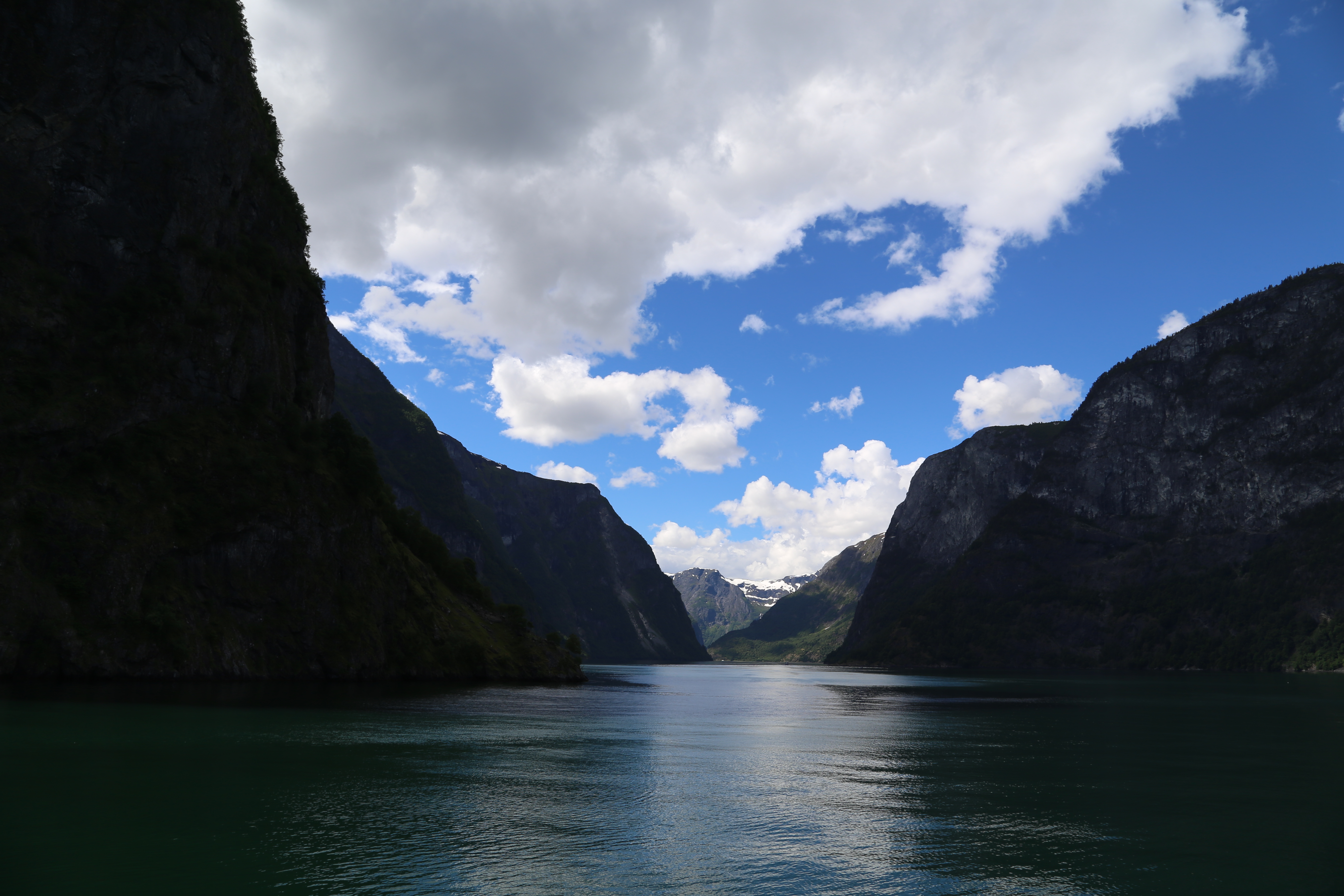 2014 Europe Trip Day 21 - Norway (Norway in a Nutshell (Roundtrip from Bergen via Myrdal): Train Bergen-Myrdal, The Flåm Railway, Fjord Cruise Flam-Gudvangen, Nærøyfjord (Narrowest Fjord in World), Bus Gudvangen-Voss, Train Voss-Bergen)