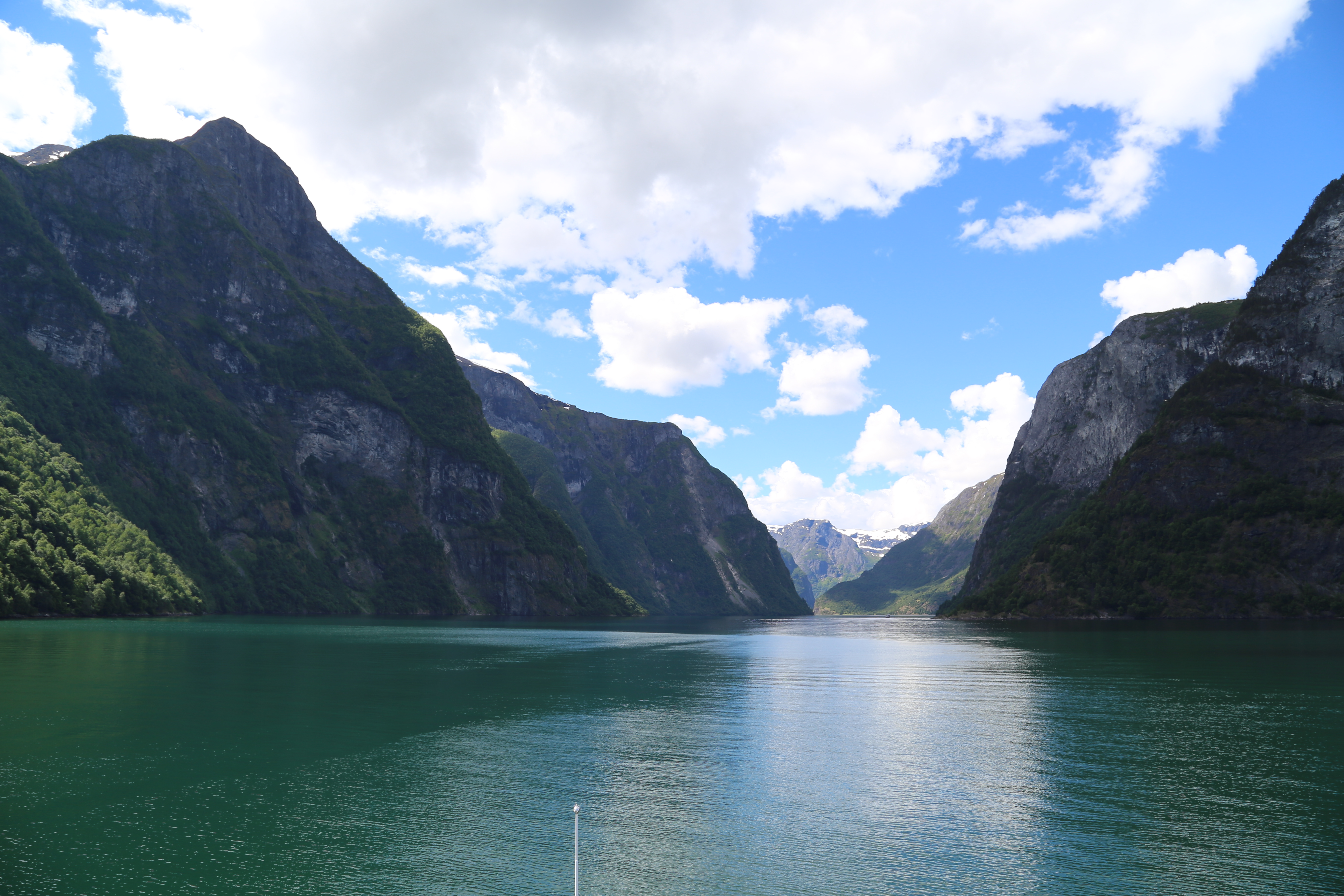 2014 Europe Trip Day 21 - Norway (Norway in a Nutshell (Roundtrip from Bergen via Myrdal): Train Bergen-Myrdal, The Flåm Railway, Fjord Cruise Flam-Gudvangen, Nærøyfjord (Narrowest Fjord in World), Bus Gudvangen-Voss, Train Voss-Bergen)