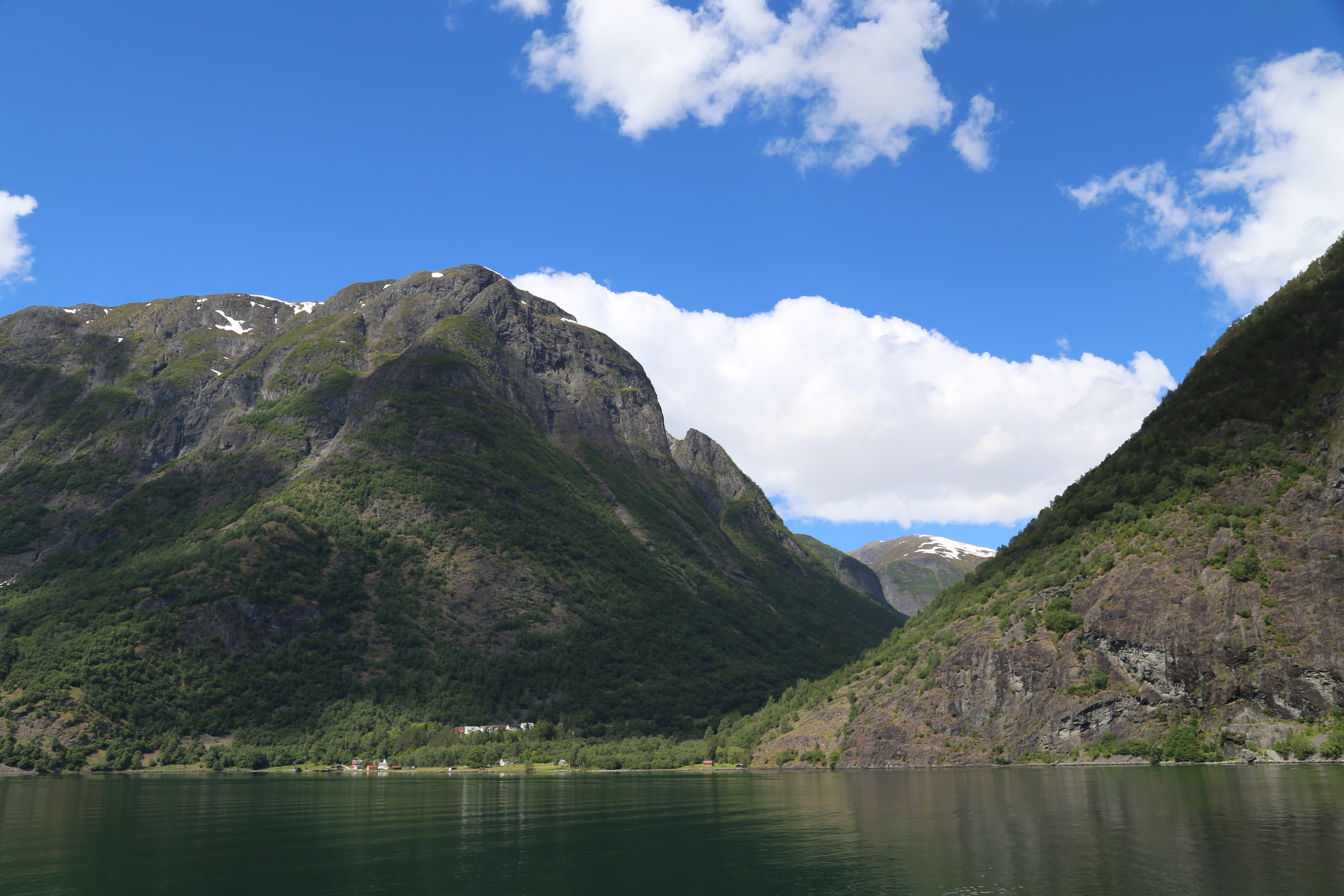 2014 Europe Trip Day 21 - Norway (Norway in a Nutshell (Roundtrip from Bergen via Myrdal): Train Bergen-Myrdal, The Flåm Railway, Fjord Cruise Flam-Gudvangen, Nærøyfjord (Narrowest Fjord in World), Bus Gudvangen-Voss, Train Voss-Bergen)