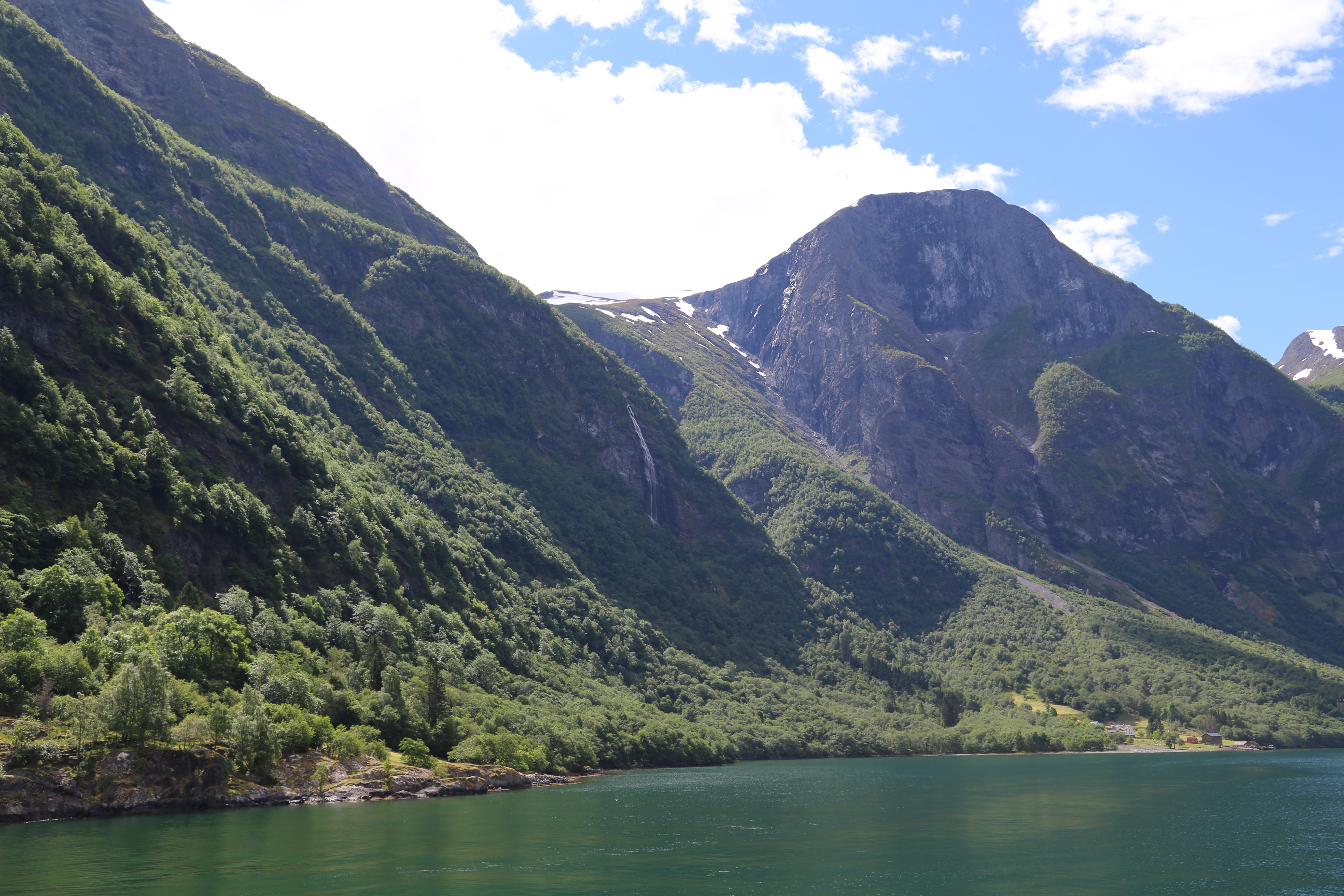 2014 Europe Trip Day 21 - Norway (Norway in a Nutshell (Roundtrip from Bergen via Myrdal): Train Bergen-Myrdal, The Flåm Railway, Fjord Cruise Flam-Gudvangen, Nærøyfjord (Narrowest Fjord in World), Bus Gudvangen-Voss, Train Voss-Bergen)