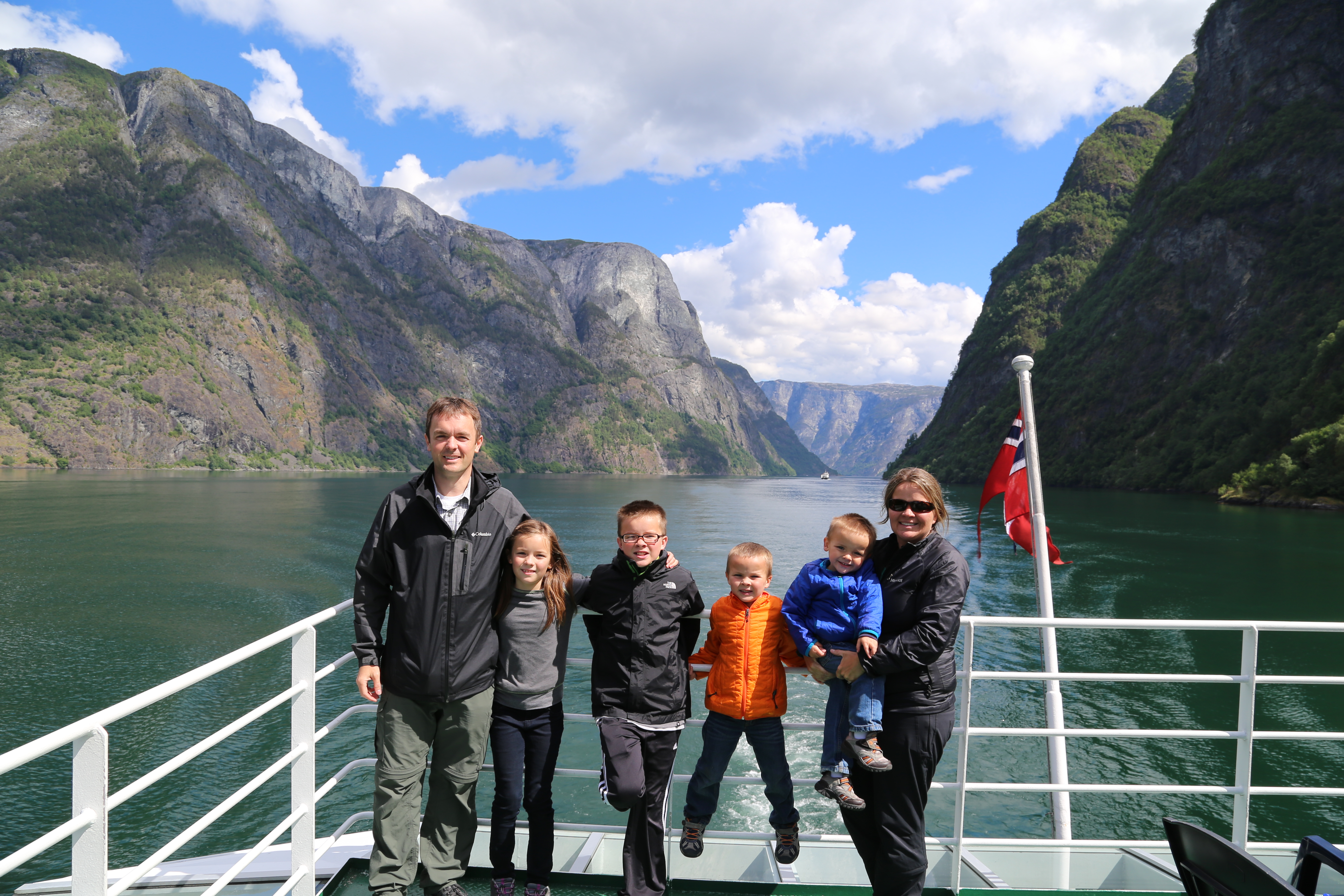 2014 Europe Trip Day 21 - Norway (Norway in a Nutshell (Roundtrip from Bergen via Myrdal): Train Bergen-Myrdal, The Flåm Railway, Fjord Cruise Flam-Gudvangen, Nærøyfjord (Narrowest Fjord in World), Bus Gudvangen-Voss, Train Voss-Bergen)