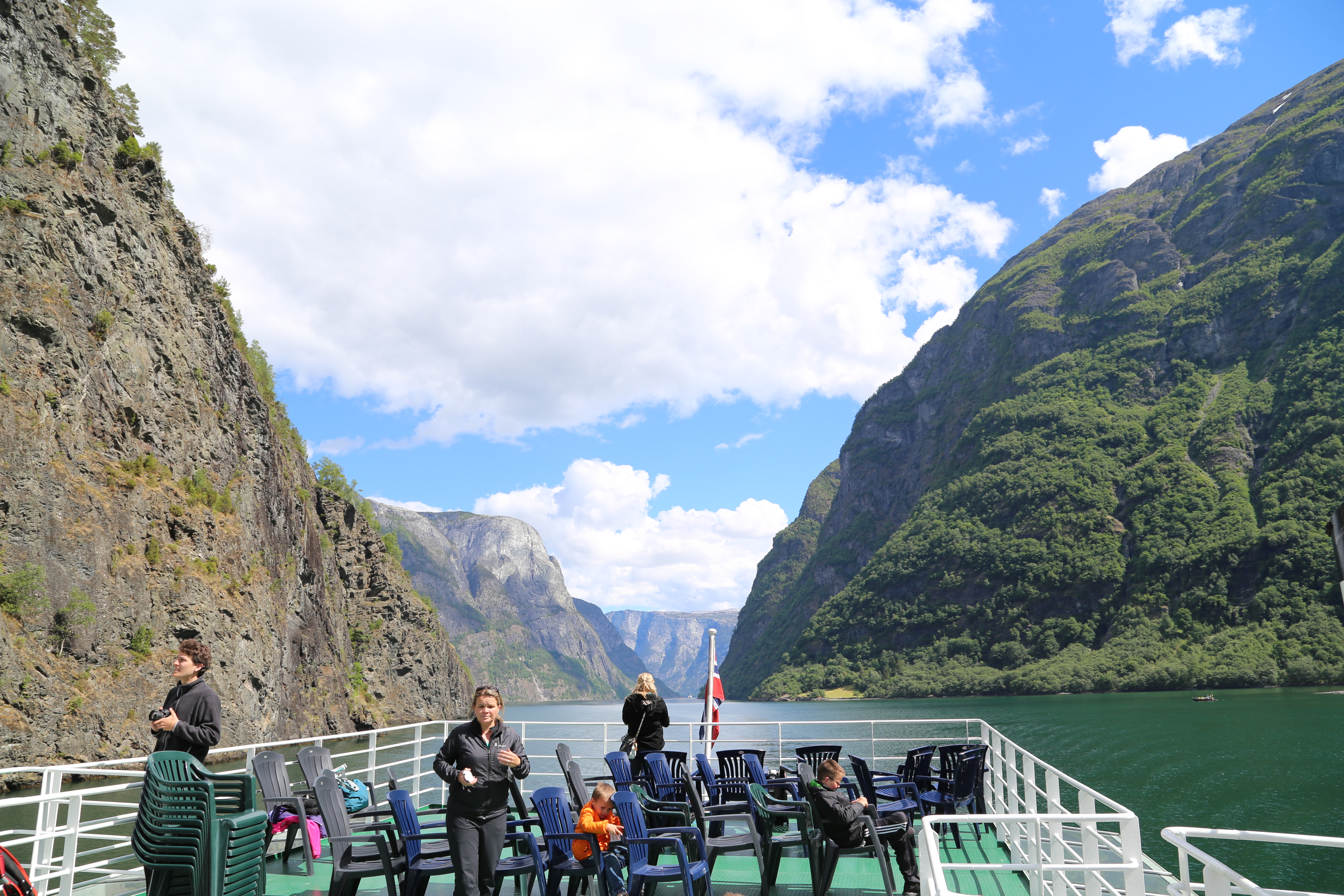 2014 Europe Trip Day 21 - Norway (Norway in a Nutshell (Roundtrip from Bergen via Myrdal): Train Bergen-Myrdal, The Flåm Railway, Fjord Cruise Flam-Gudvangen, Nærøyfjord (Narrowest Fjord in World), Bus Gudvangen-Voss, Train Voss-Bergen)