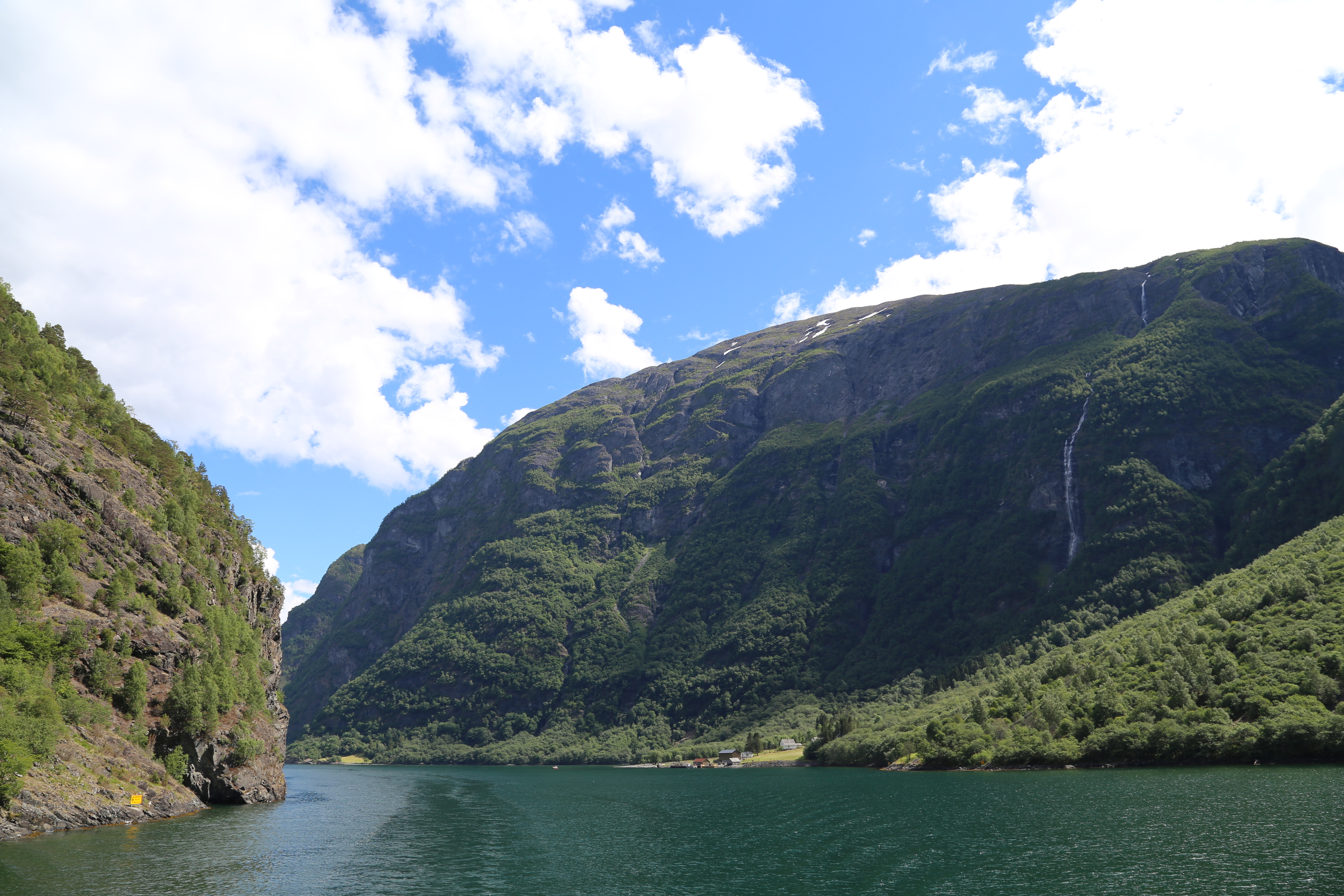 2014 Europe Trip Day 21 - Norway (Norway in a Nutshell (Roundtrip from Bergen via Myrdal): Train Bergen-Myrdal, The Flåm Railway, Fjord Cruise Flam-Gudvangen, Nærøyfjord (Narrowest Fjord in World), Bus Gudvangen-Voss, Train Voss-Bergen)