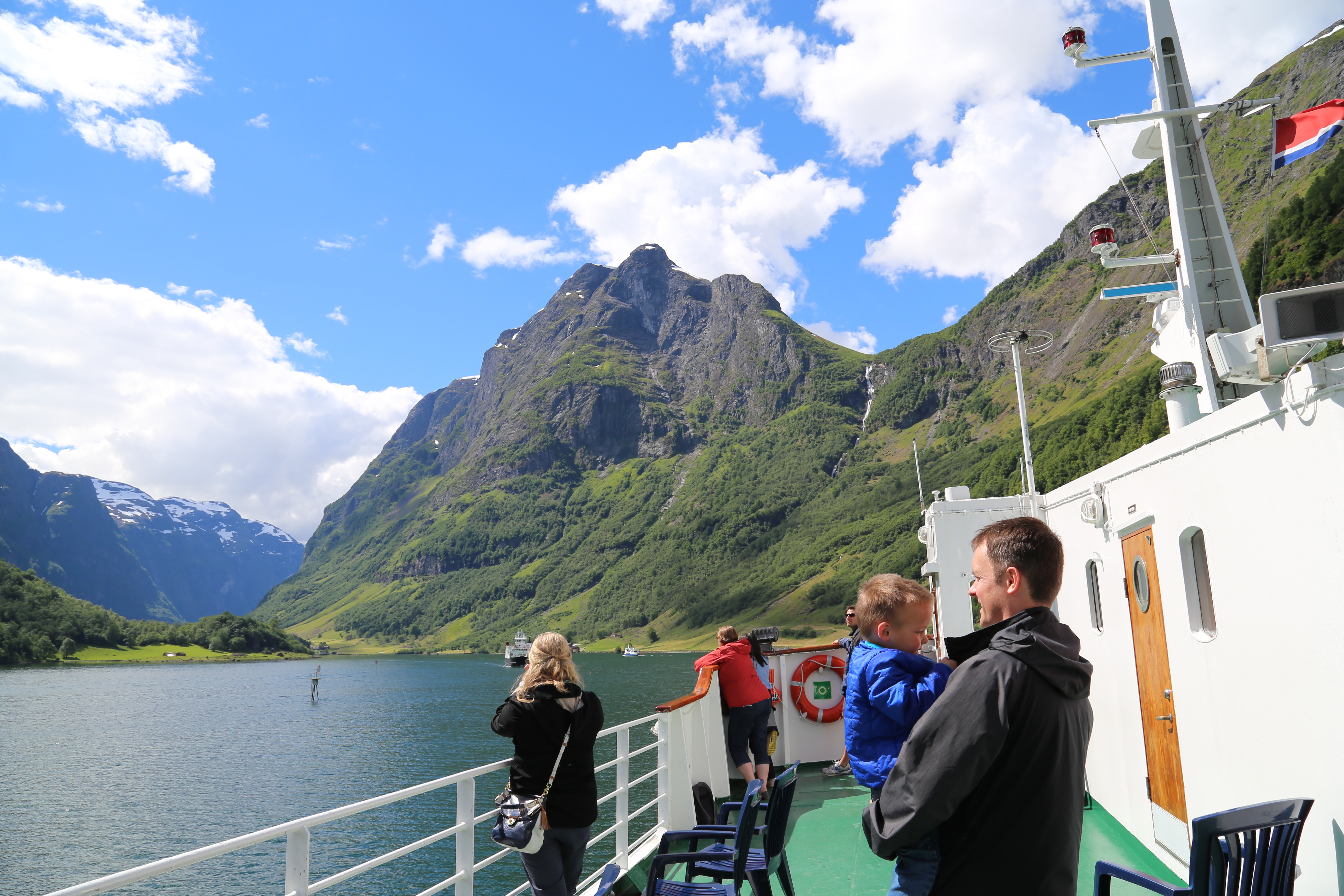 2014 Europe Trip Day 21 - Norway (Norway in a Nutshell (Roundtrip from Bergen via Myrdal): Train Bergen-Myrdal, The Flåm Railway, Fjord Cruise Flam-Gudvangen, Nærøyfjord (Narrowest Fjord in World), Bus Gudvangen-Voss, Train Voss-Bergen)