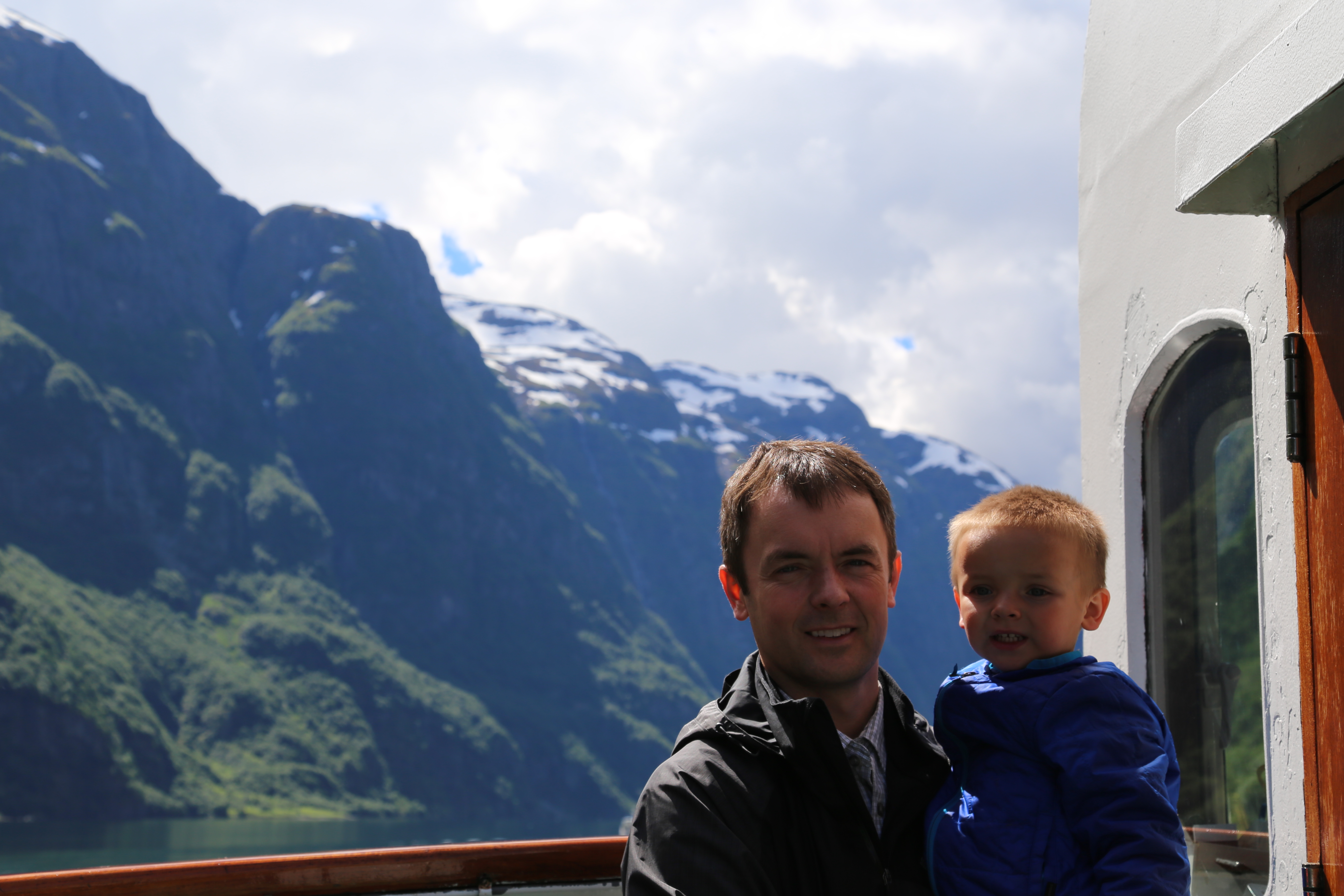 2014 Europe Trip Day 21 - Norway (Norway in a Nutshell (Roundtrip from Bergen via Myrdal): Train Bergen-Myrdal, The Flåm Railway, Fjord Cruise Flam-Gudvangen, Nærøyfjord (Narrowest Fjord in World), Bus Gudvangen-Voss, Train Voss-Bergen)