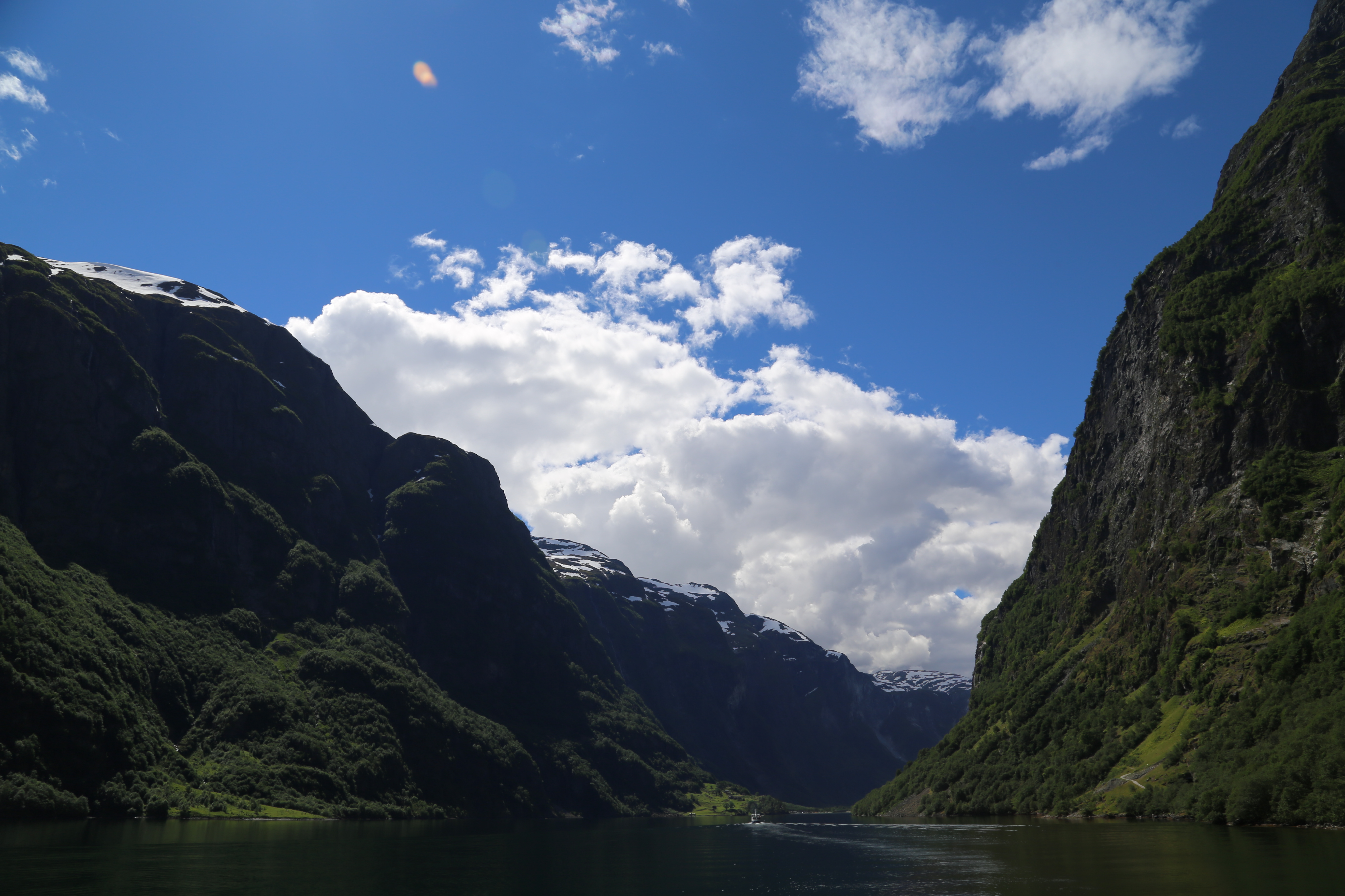 2014 Europe Trip Day 21 - Norway (Norway in a Nutshell (Roundtrip from Bergen via Myrdal): Train Bergen-Myrdal, The Flåm Railway, Fjord Cruise Flam-Gudvangen, Nærøyfjord (Narrowest Fjord in World), Bus Gudvangen-Voss, Train Voss-Bergen)