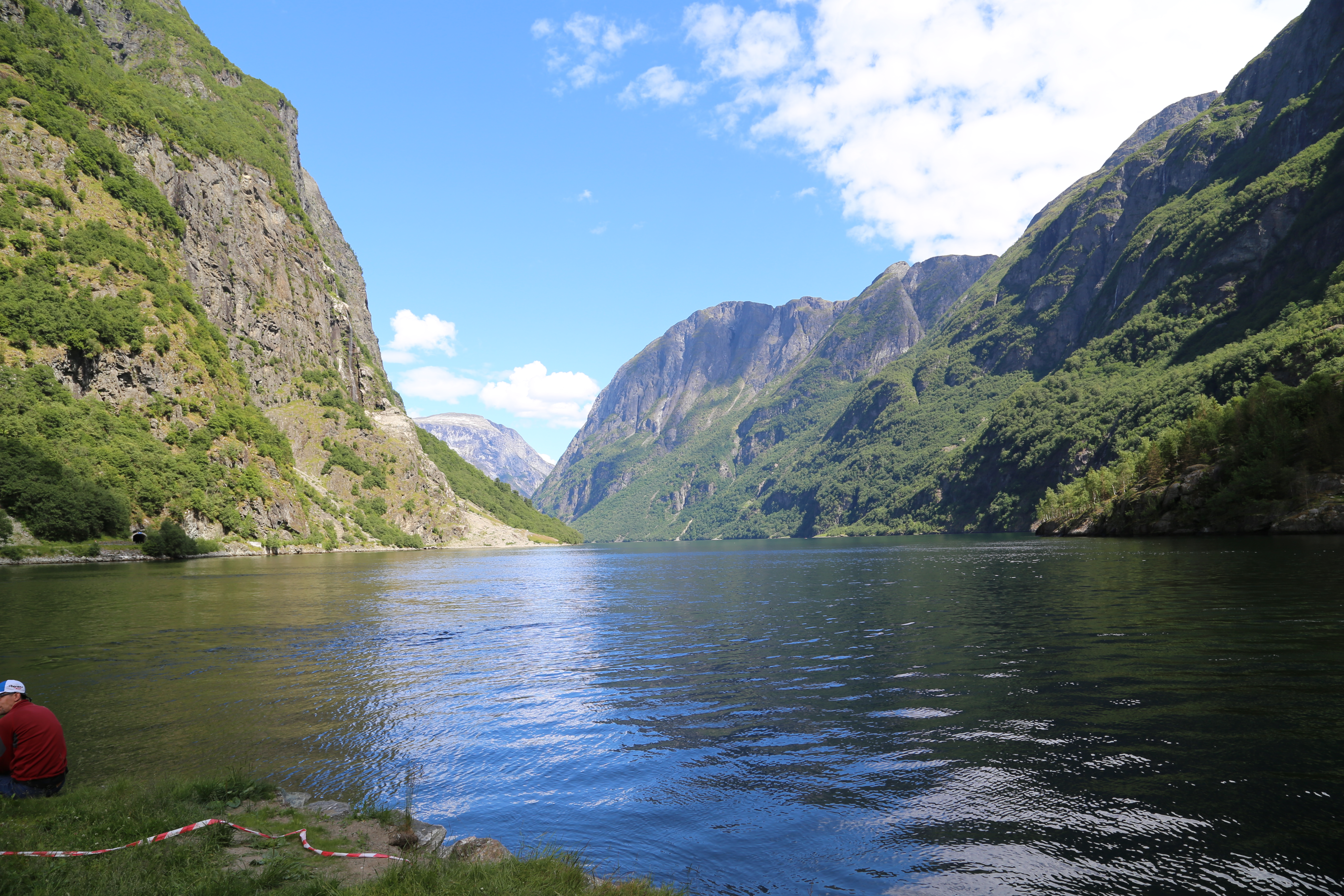 2014 Europe Trip Day 21 - Norway (Norway in a Nutshell (Roundtrip from Bergen via Myrdal): Train Bergen-Myrdal, The Flåm Railway, Fjord Cruise Flam-Gudvangen, Nærøyfjord (Narrowest Fjord in World), Bus Gudvangen-Voss, Train Voss-Bergen)