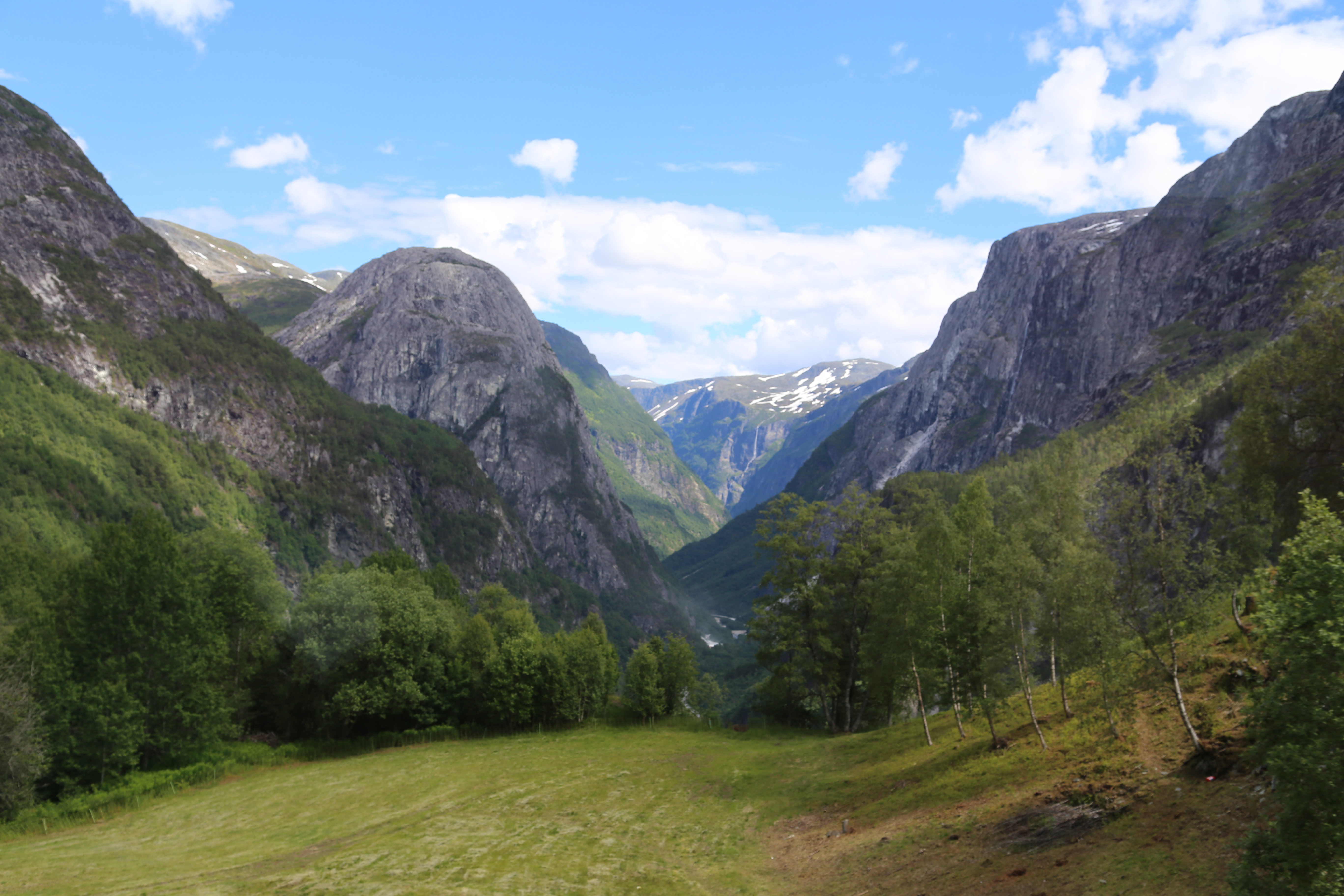 2014 Europe Trip Day 21 - Norway (Norway in a Nutshell (Roundtrip from Bergen via Myrdal): Train Bergen-Myrdal, The Flåm Railway, Fjord Cruise Flam-Gudvangen, Nærøyfjord (Narrowest Fjord in World), Bus Gudvangen-Voss, Train Voss-Bergen)