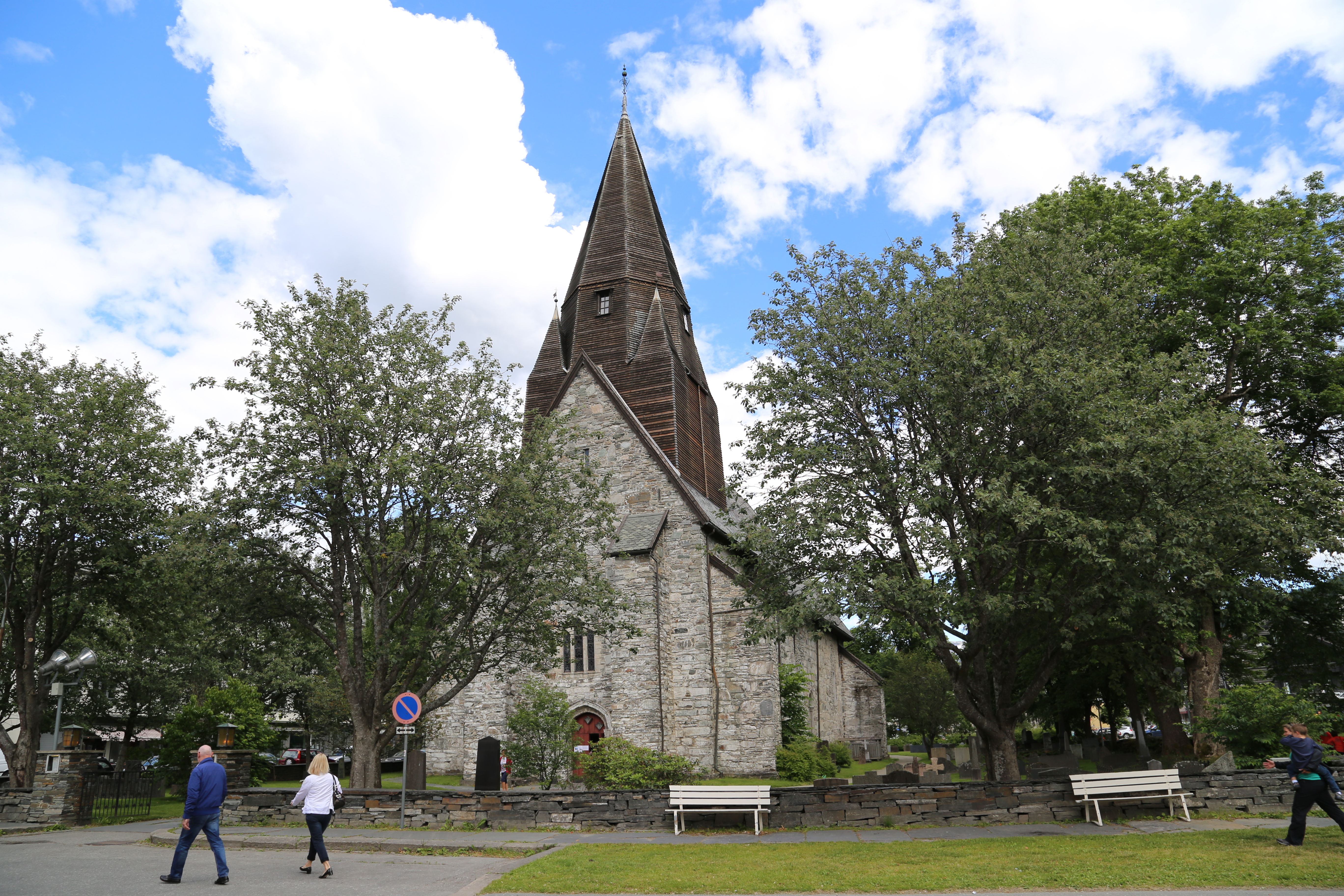 2014 Europe Trip Day 21 - Norway (Norway in a Nutshell (Roundtrip from Bergen via Myrdal): Train Bergen-Myrdal, The Flåm Railway, Fjord Cruise Flam-Gudvangen, Nærøyfjord (Narrowest Fjord in World), Bus Gudvangen-Voss, Train Voss-Bergen)