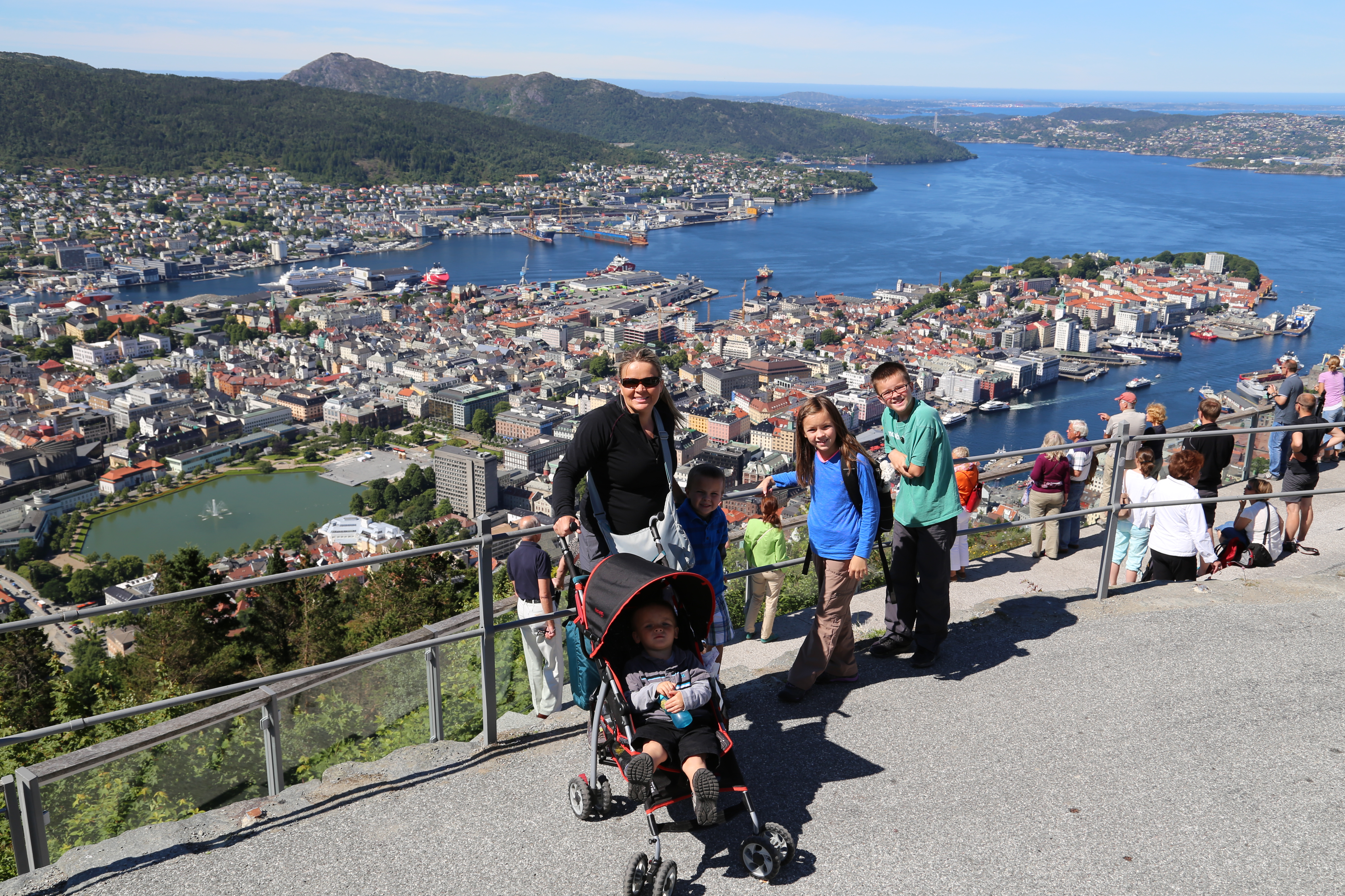 2014 Europe Trip Day 22 - Norway (Bergen: Fish Cakes, Fløibanen Funicular (Cable Railway up Mountain), Canoeing on Skomakerdiket Lake, Fisketorget (The Fish Market), Bryggen Wharf, Nordnes Seawater Pool, Jumping into the North Sea, Nordnes Alleys)